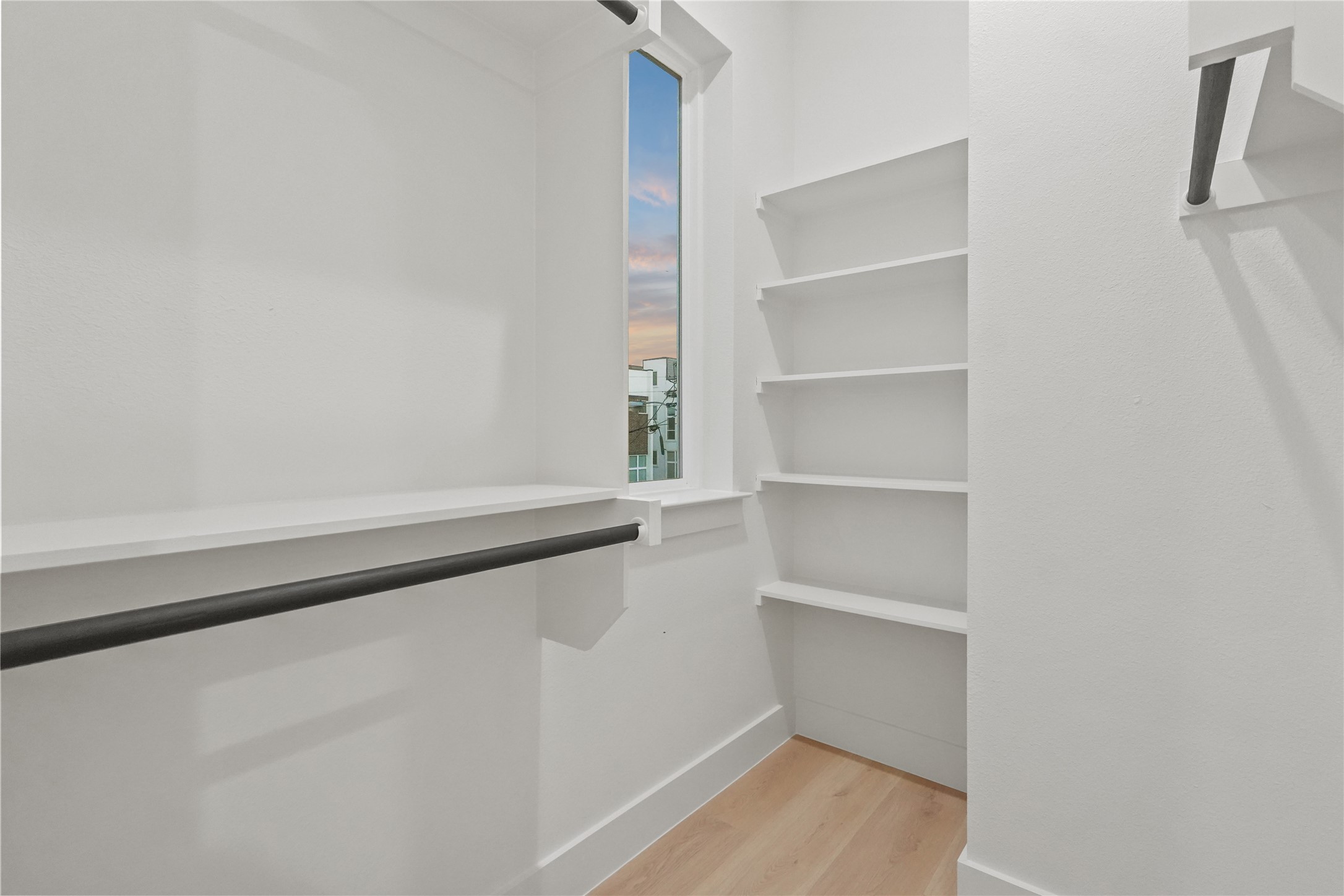 2101 N Prairie Avenue 108