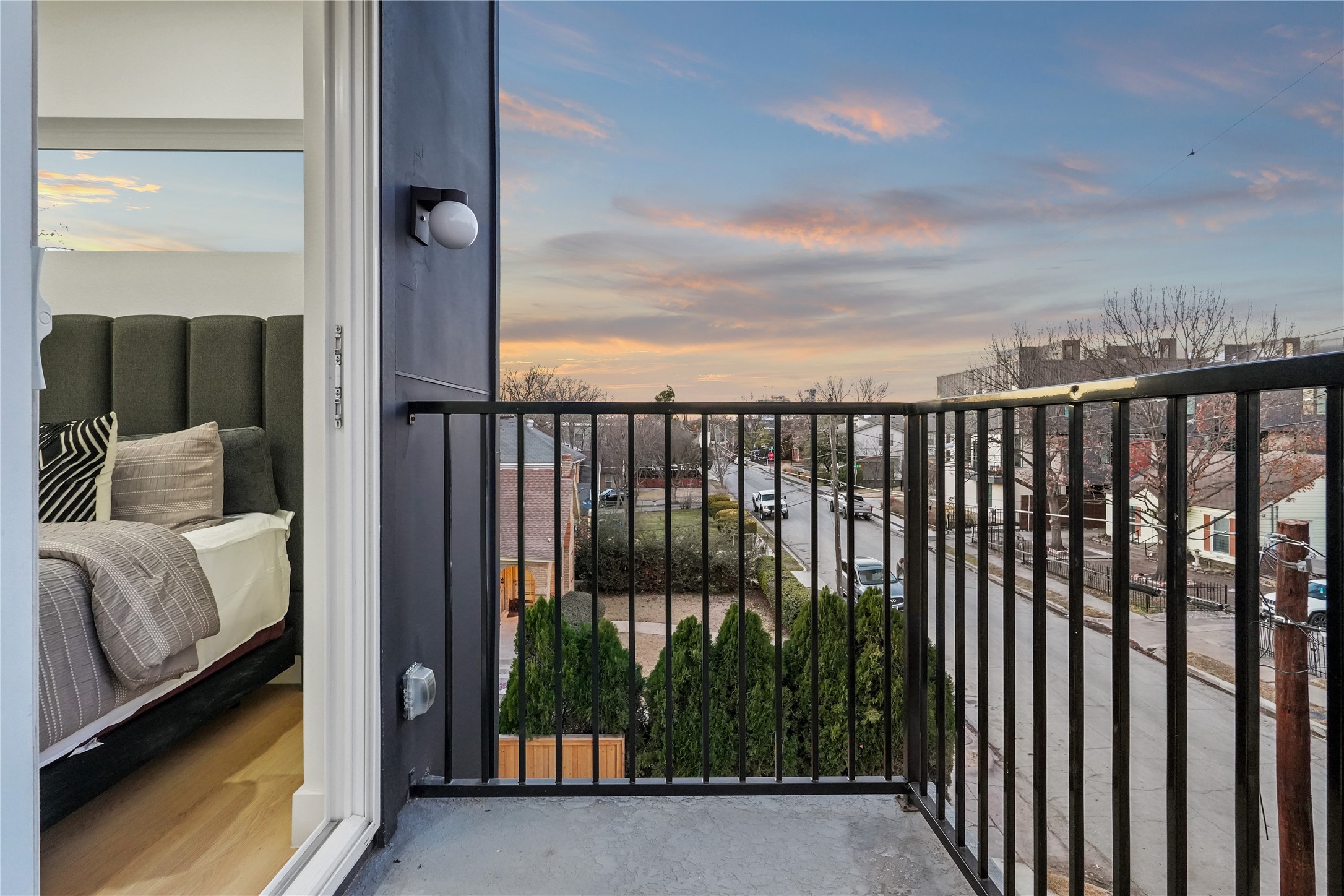 2101 N Prairie Avenue 108