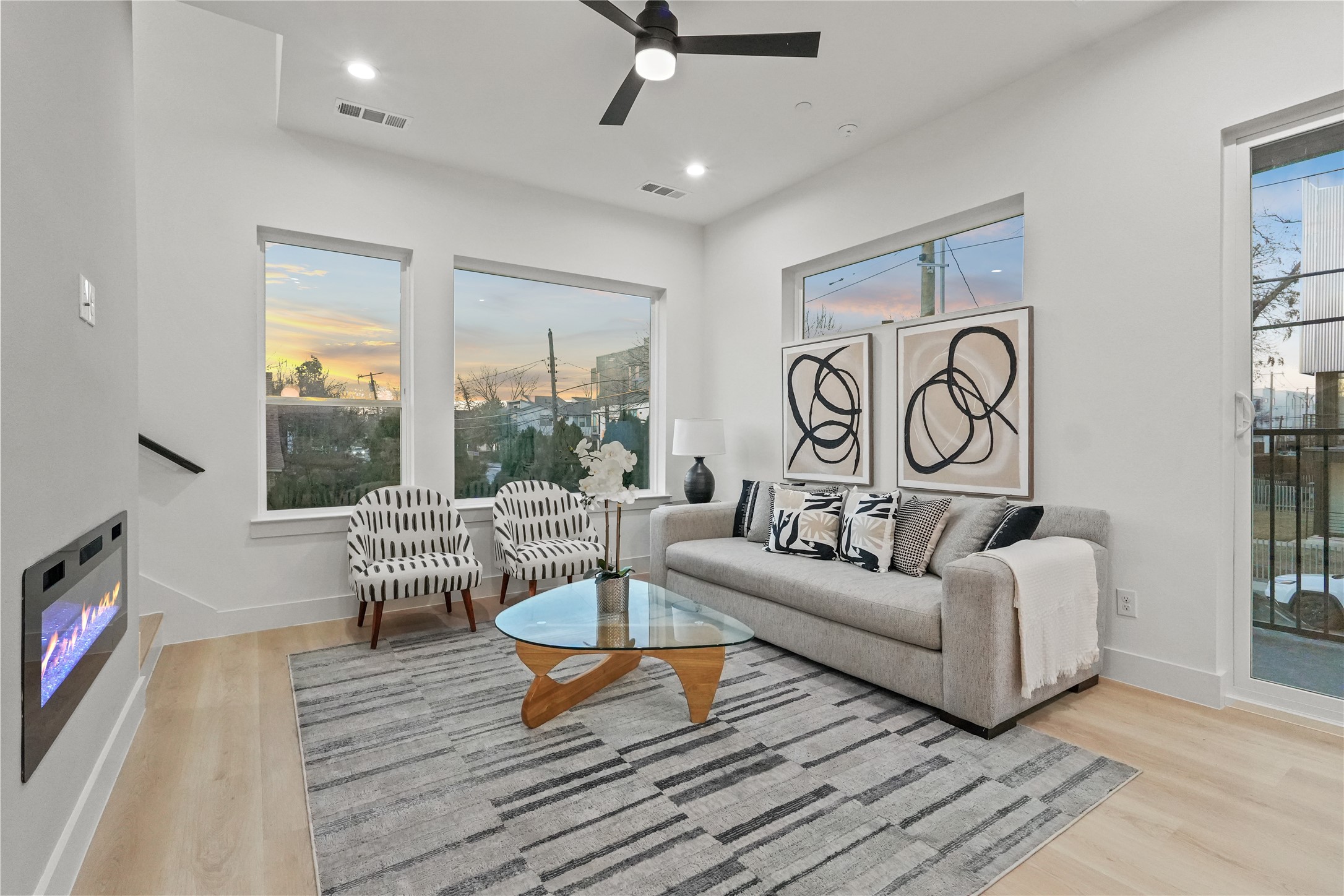 2101 N Prairie Avenue 108