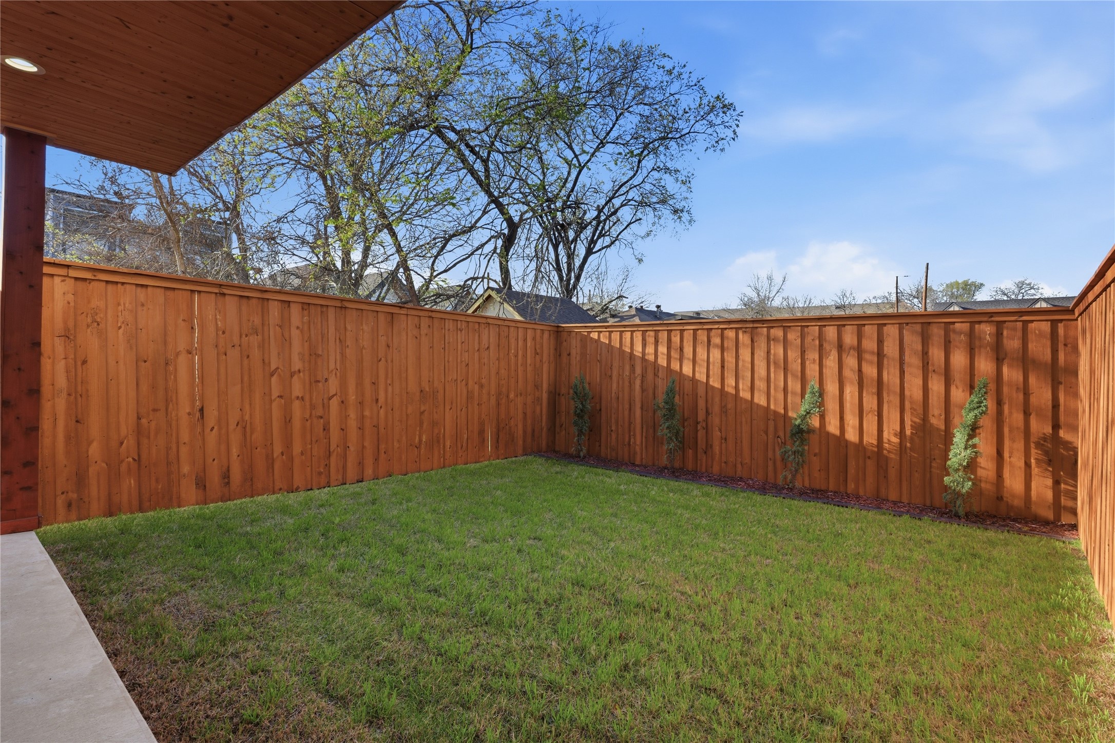 1123 Muncie Avenue