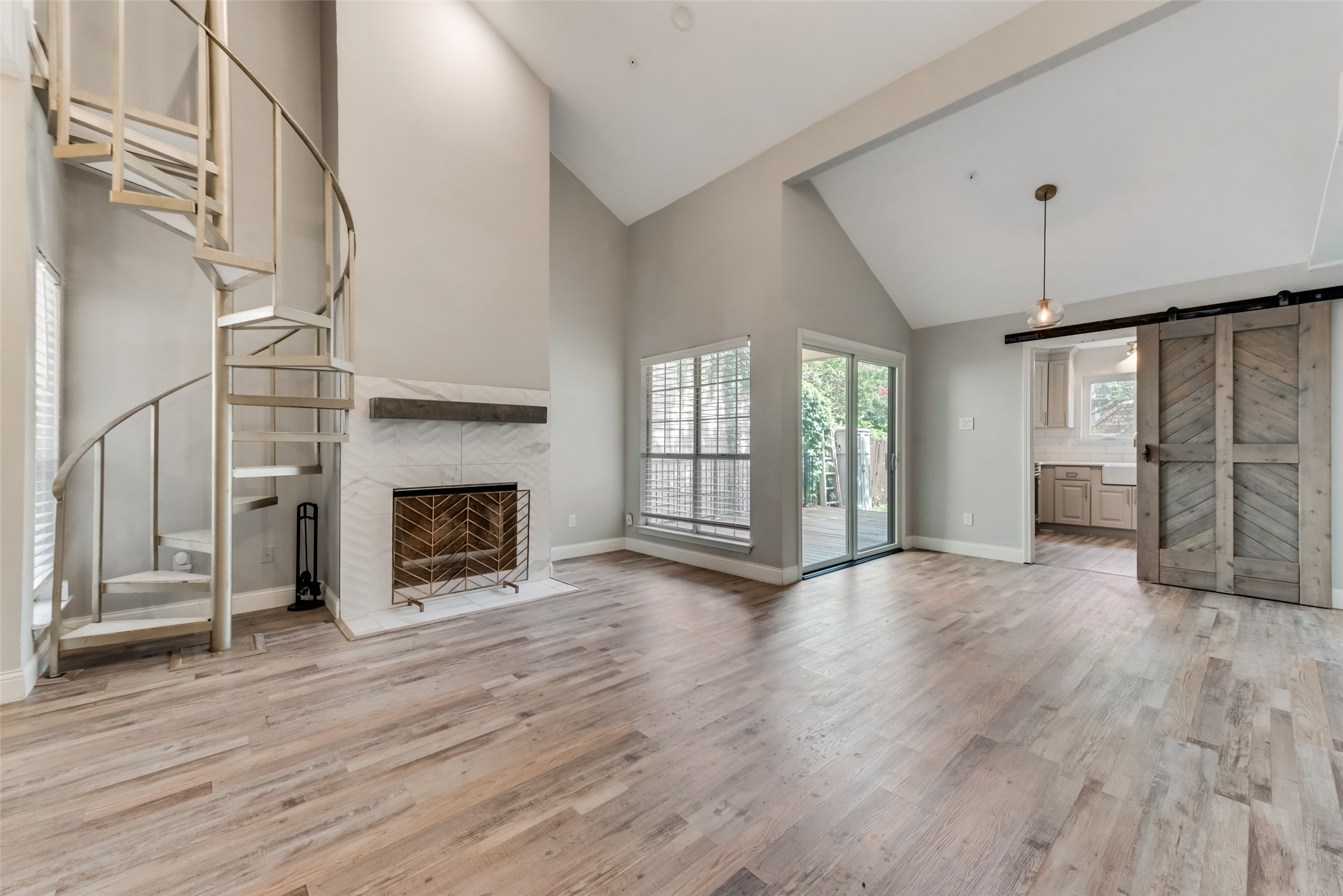 5565 Preston Oaks Road 110