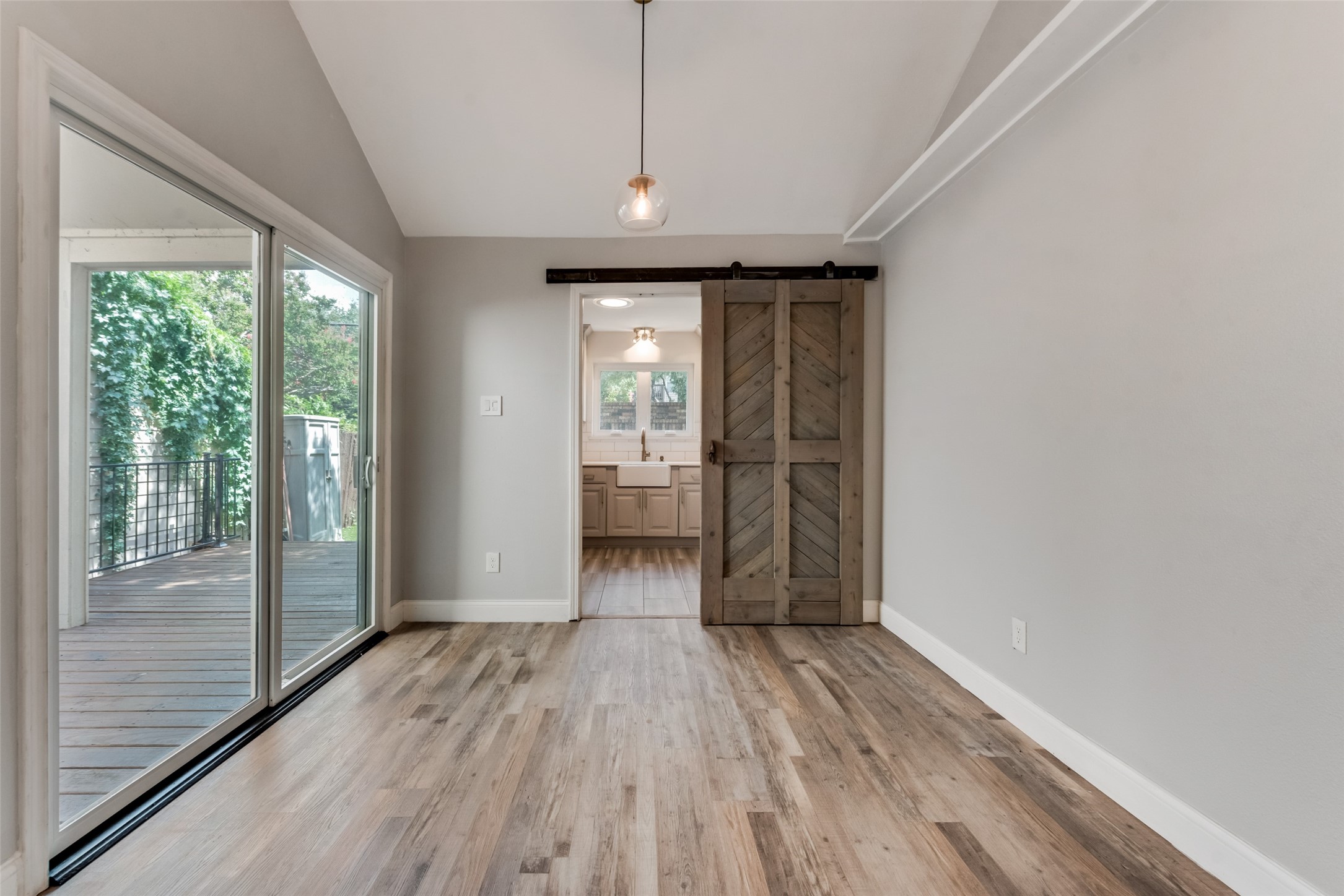 5565 Preston Oaks Road 110