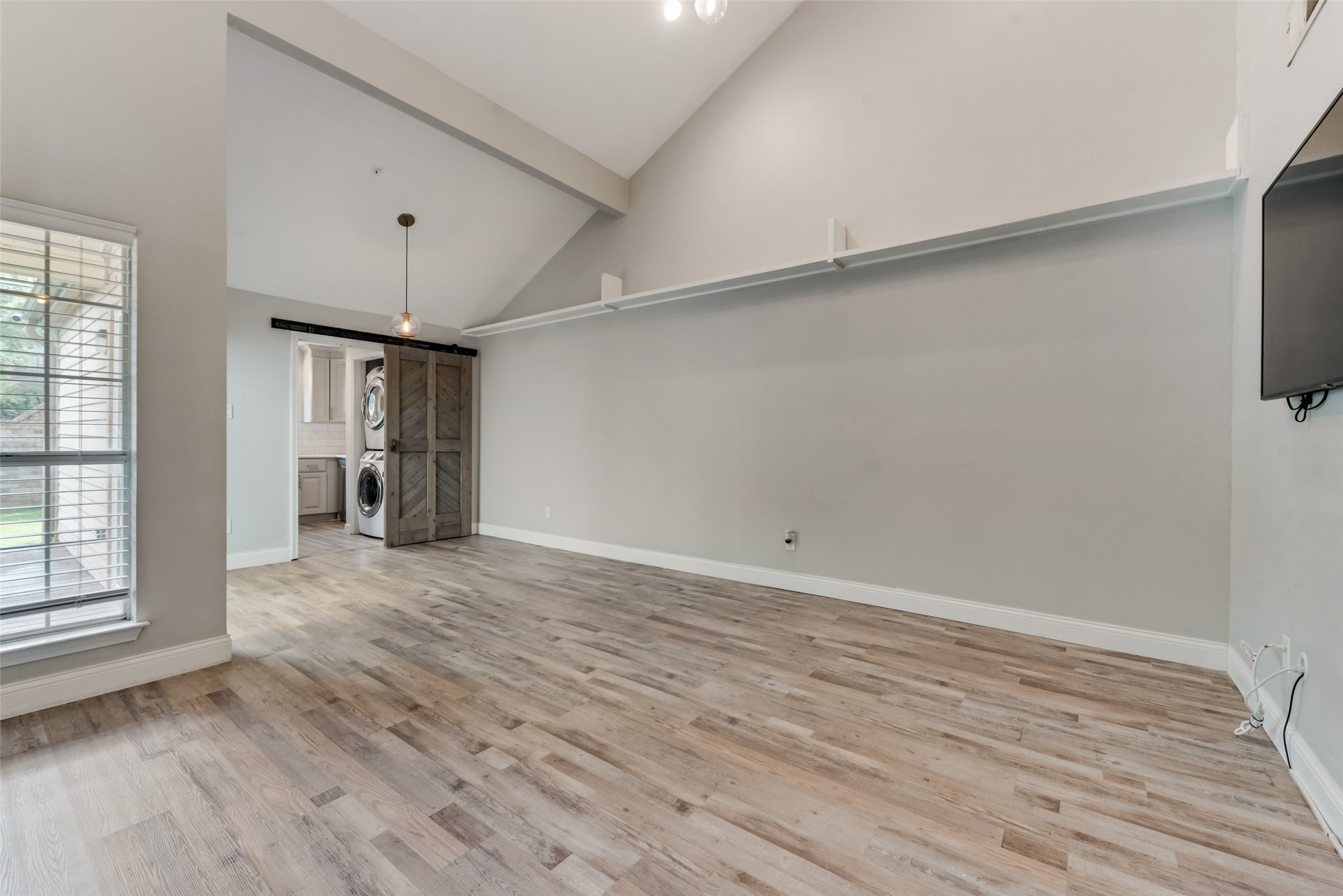 5565 Preston Oaks Road 110