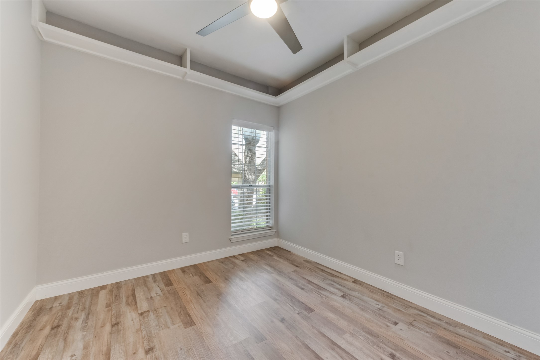 5565 Preston Oaks Road 110