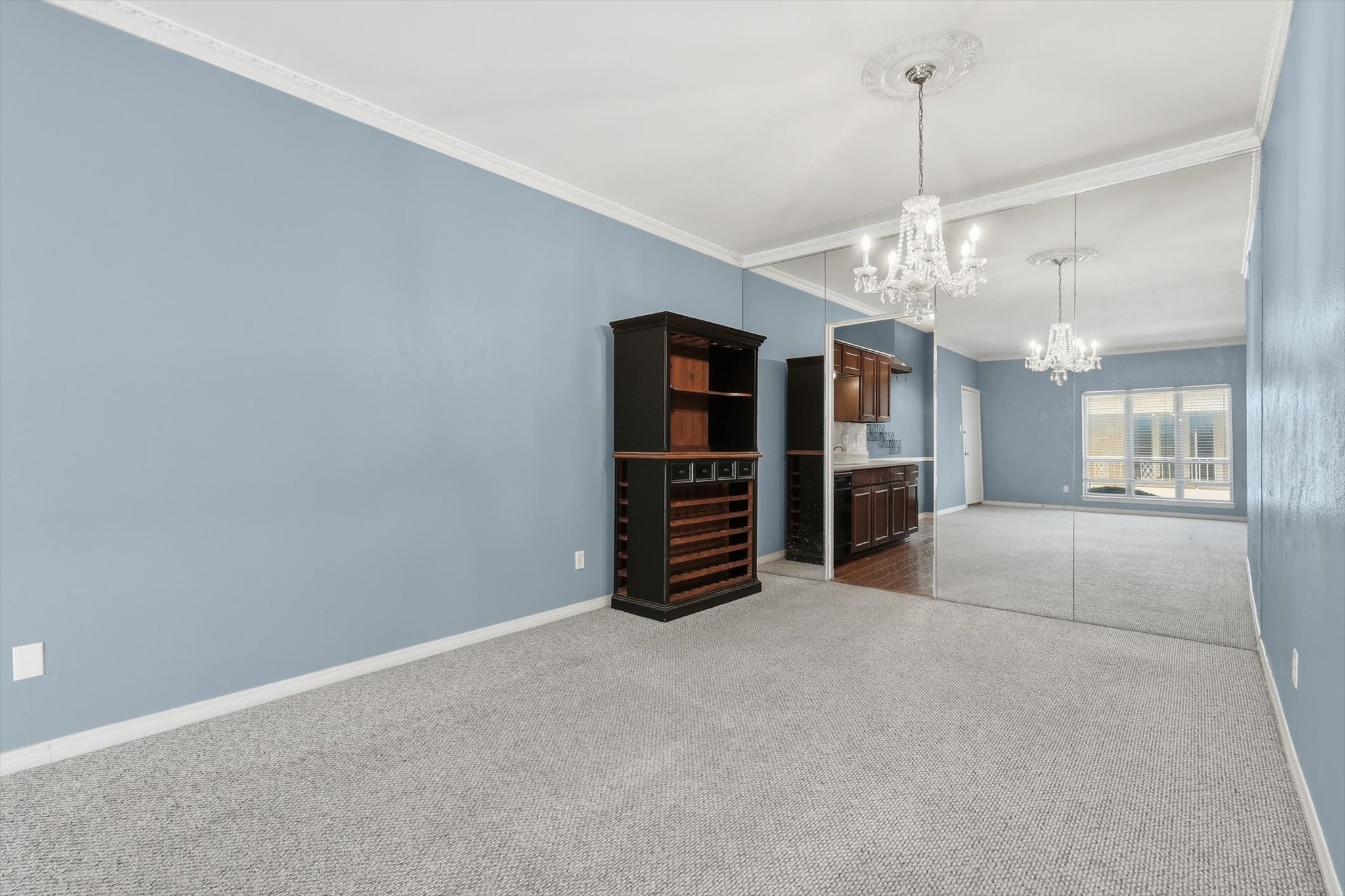 4320 Bellaire Drive S 240W