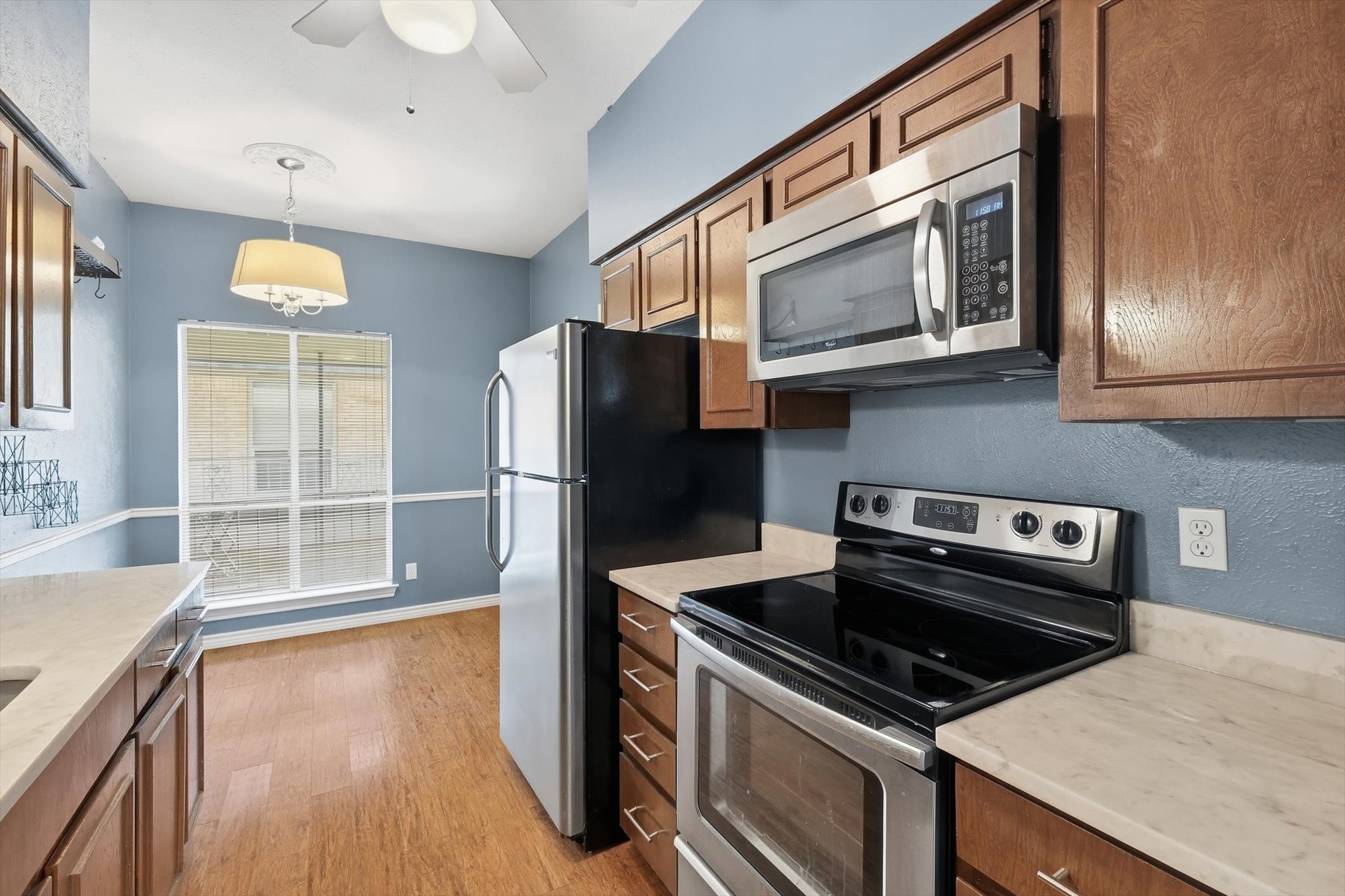 4320 Bellaire Drive S 240W