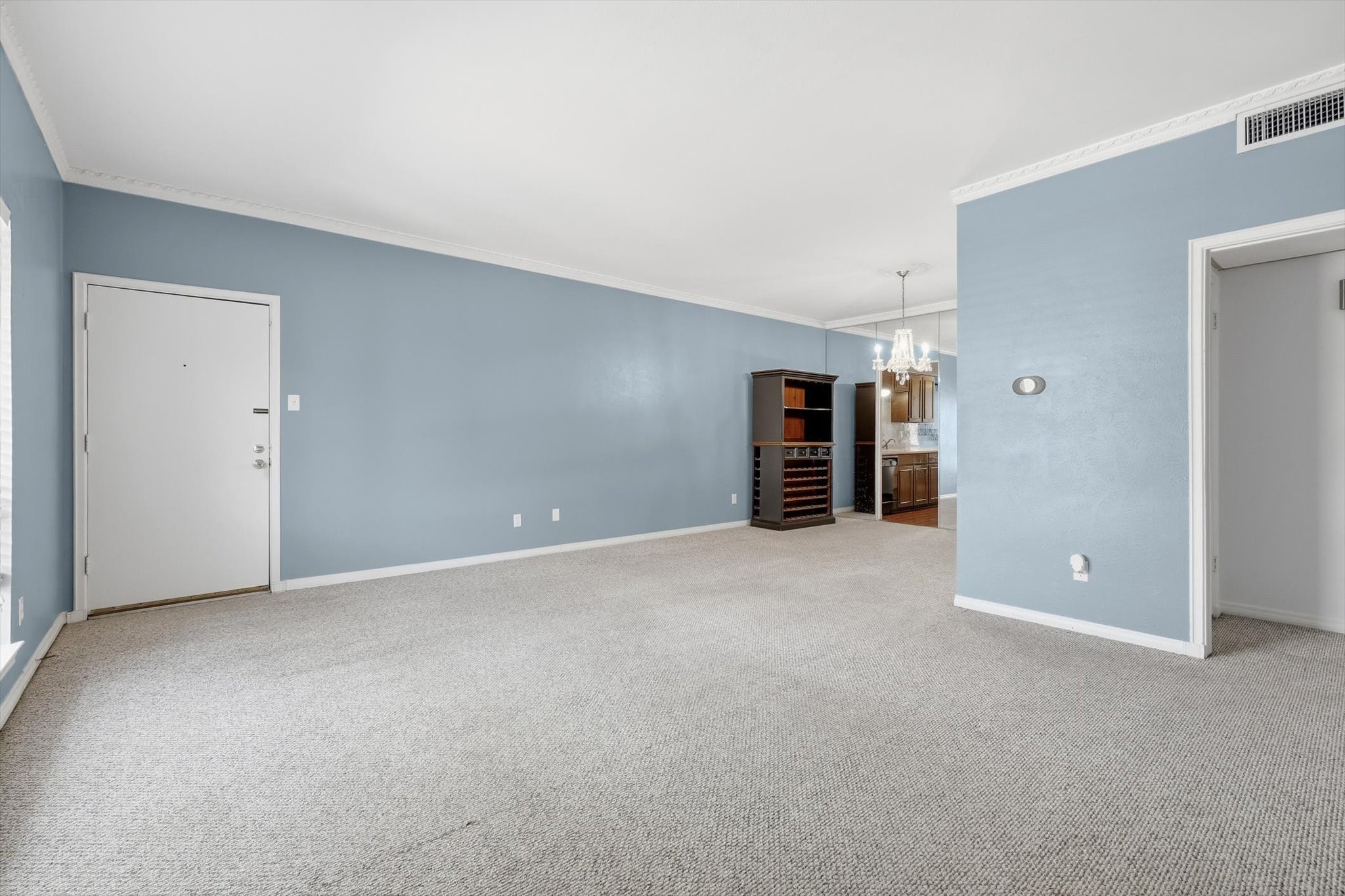 4320 Bellaire Drive S 240W