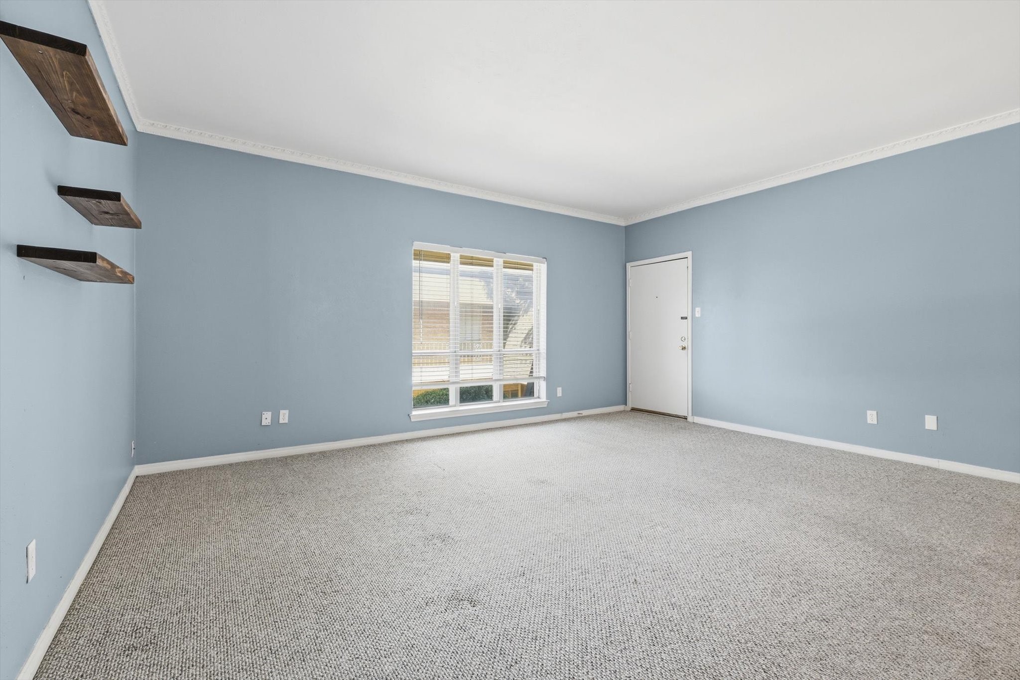 4320 Bellaire Drive S 240W