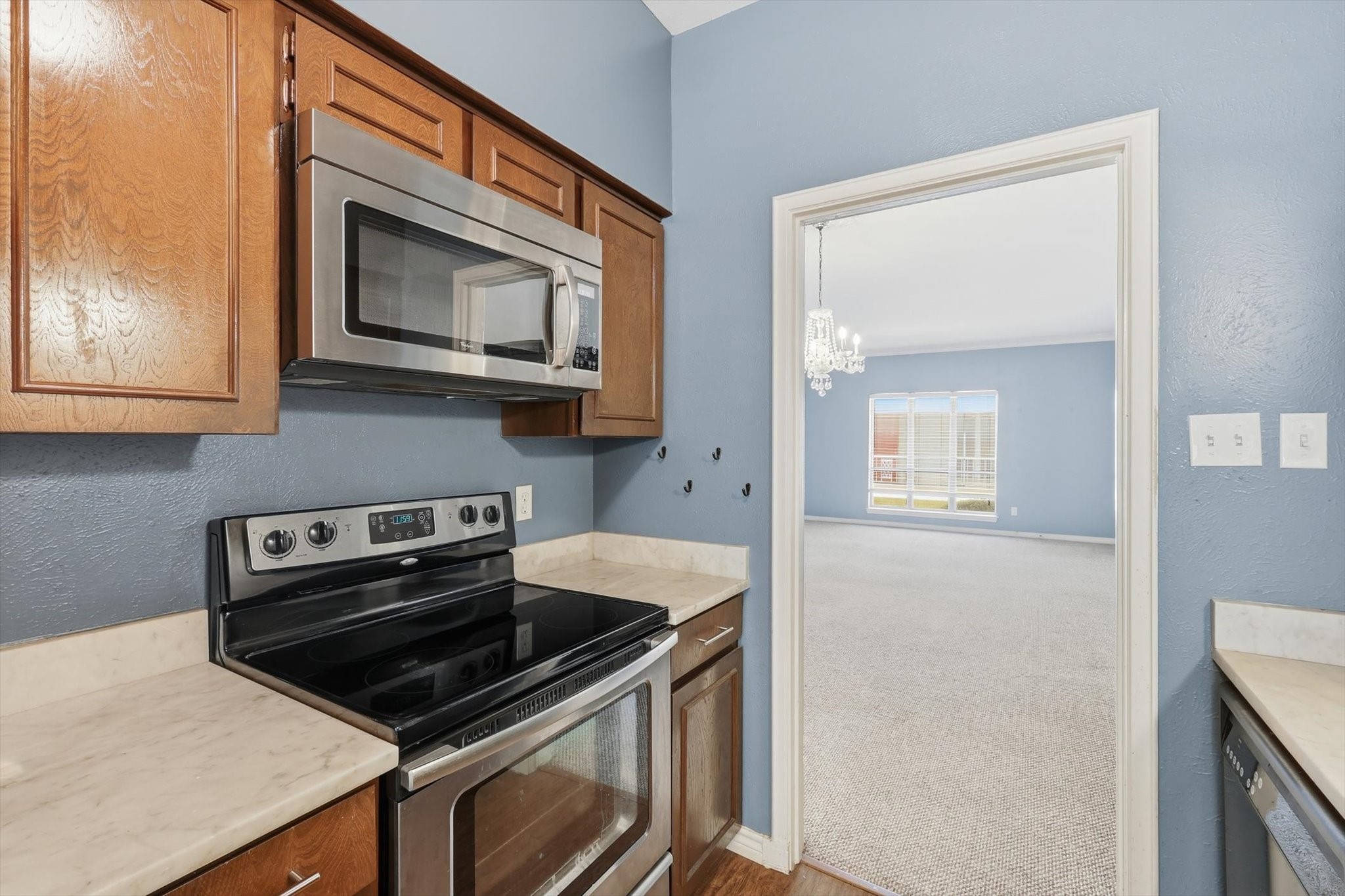 4320 Bellaire Drive S 240W