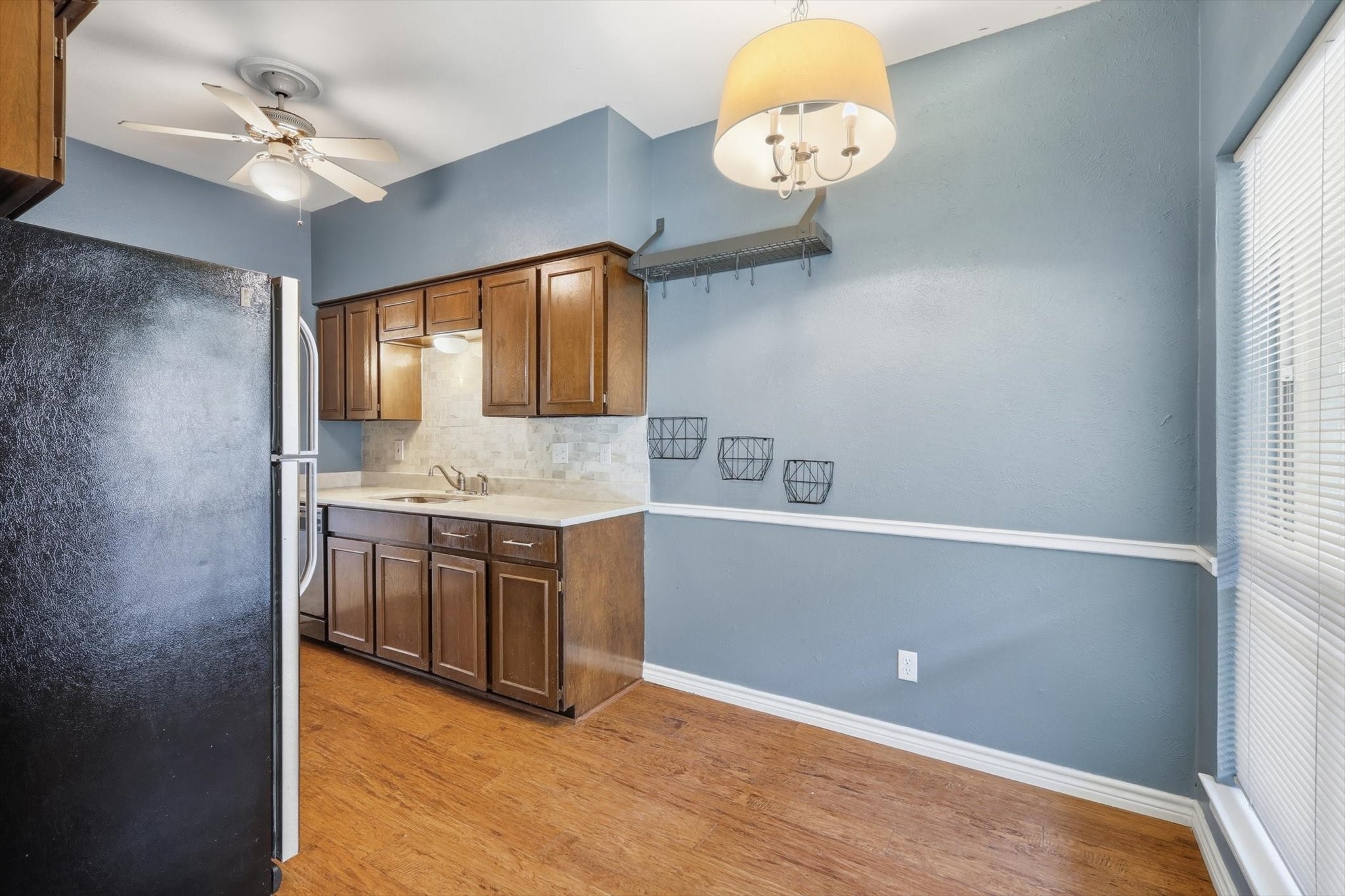 4320 Bellaire Drive S 240W