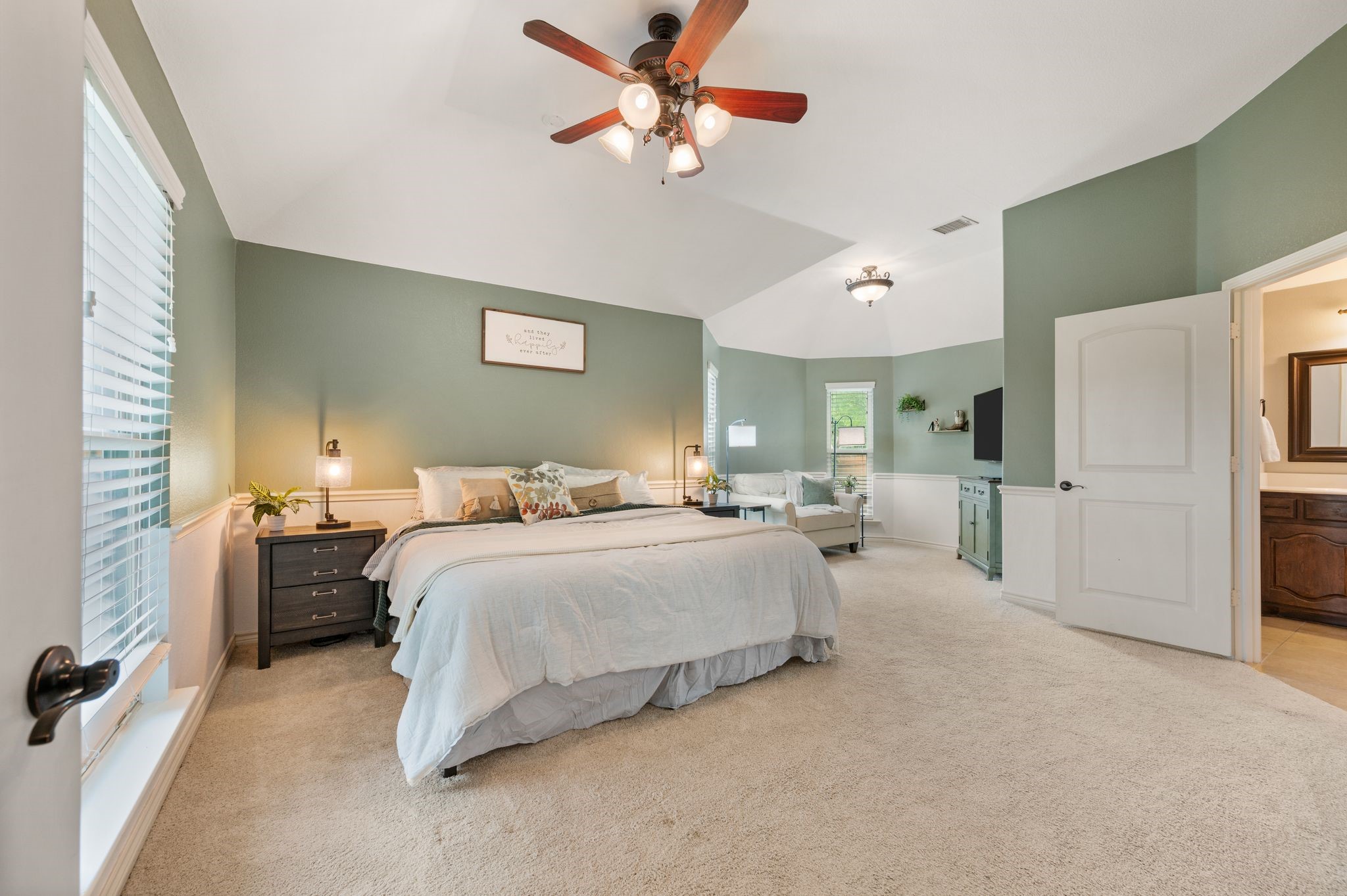 11712 Wolfcreek Lane