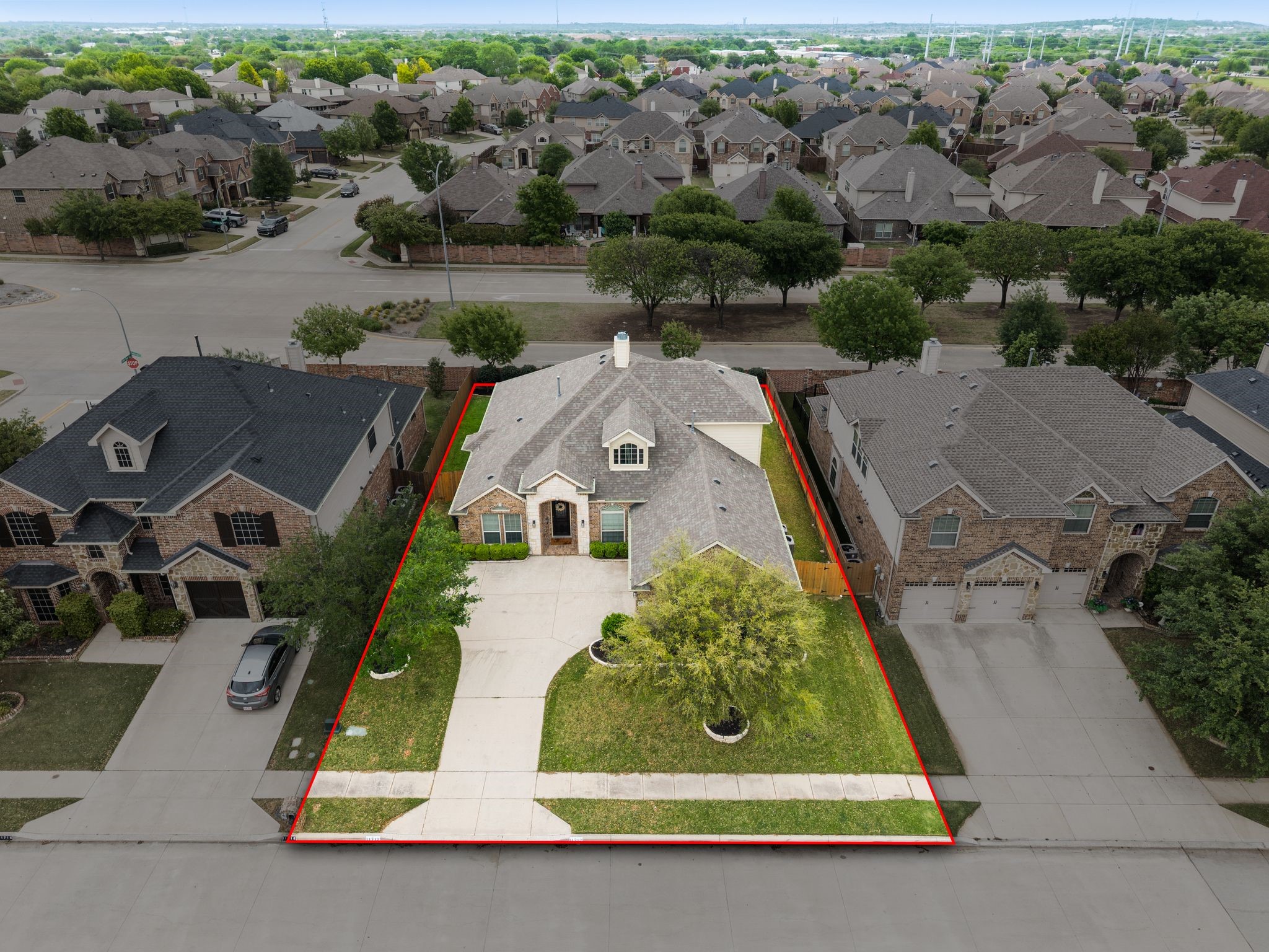 11712 Wolfcreek Lane