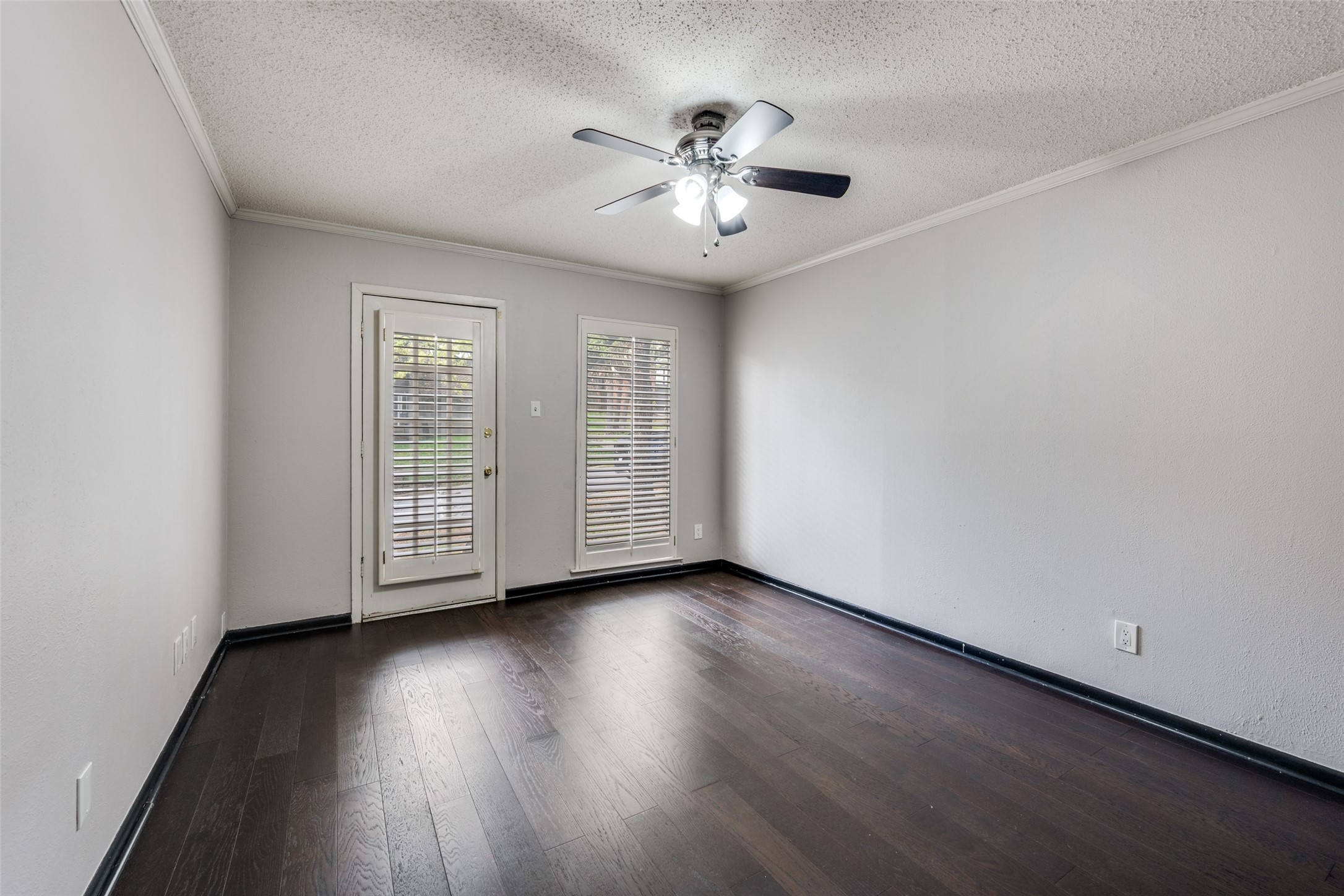 2705 Black Oak Lane