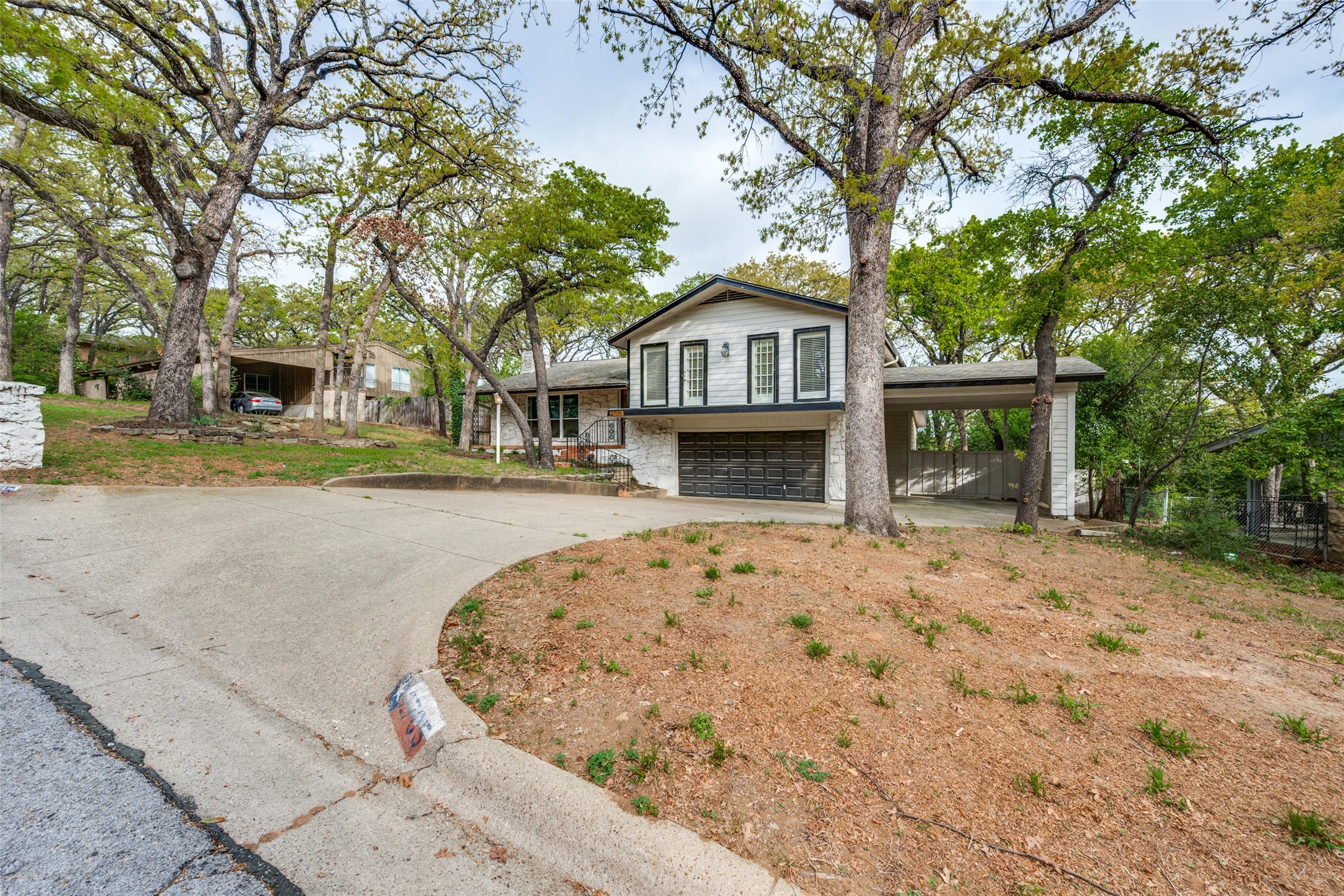 2705 Black Oak Lane
