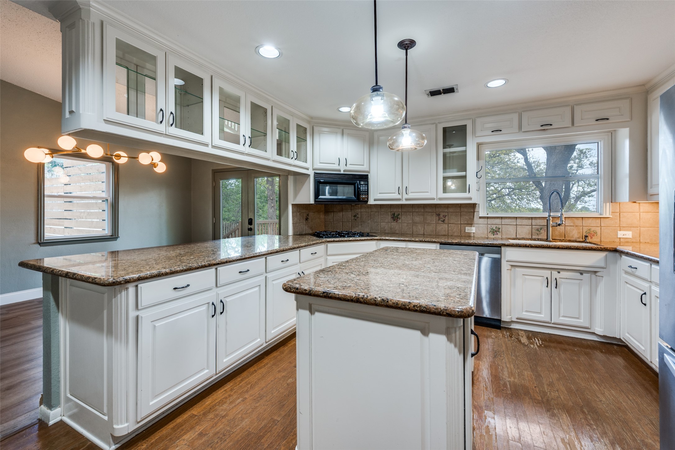 2705 Black Oak Lane