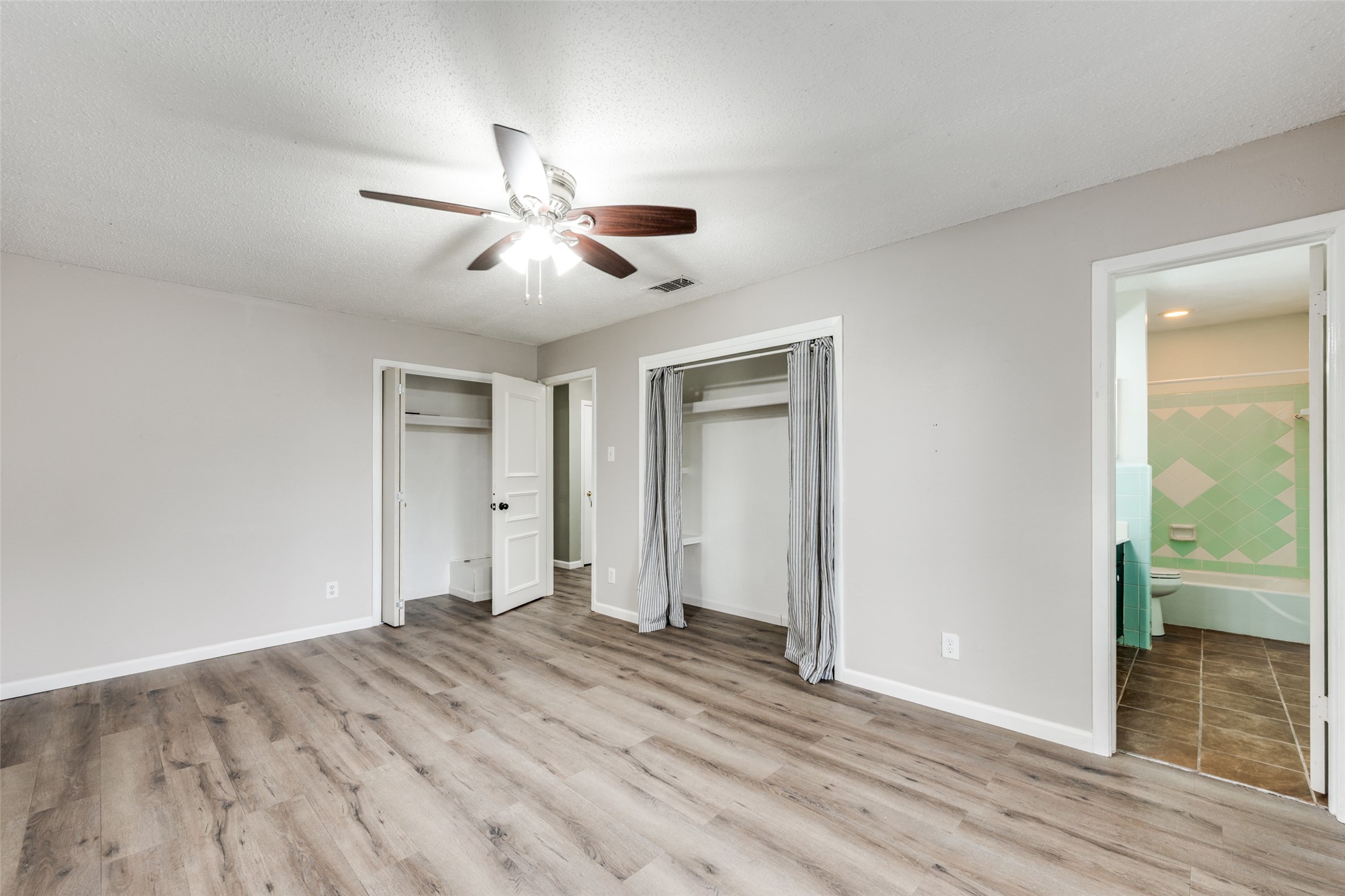 2705 Black Oak Lane