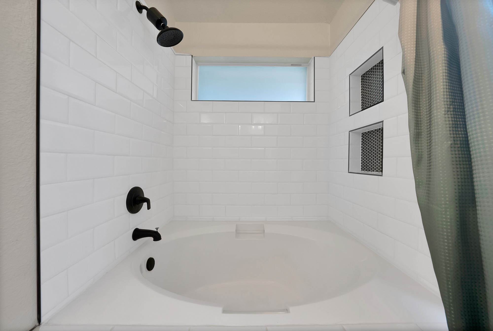 1905 Piney Creek Boulevard