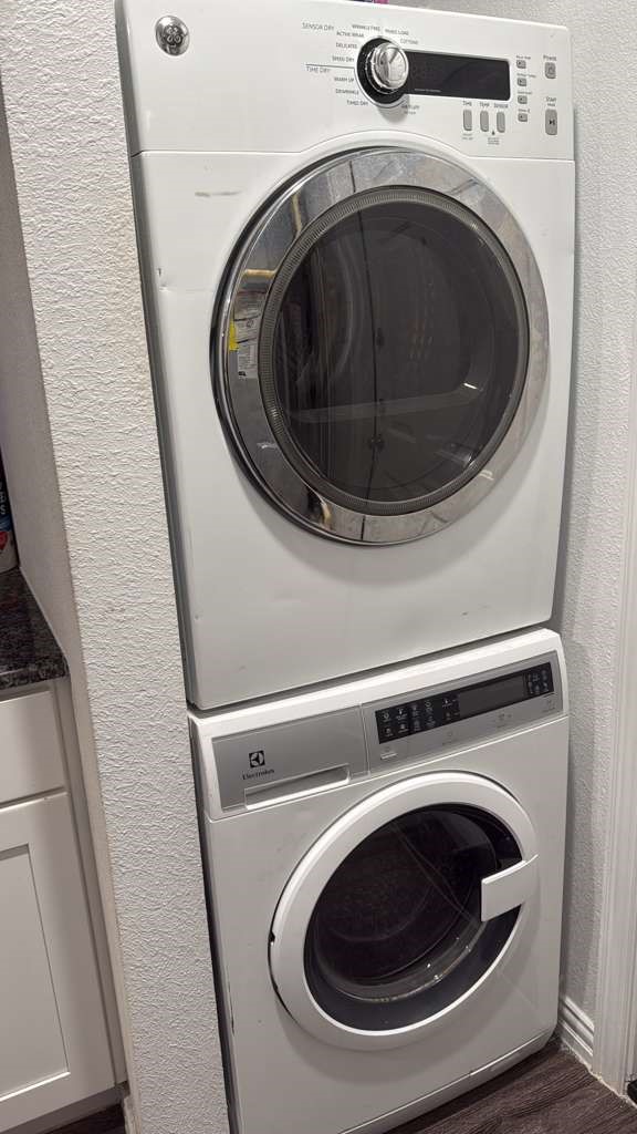 2614 Hooper Street