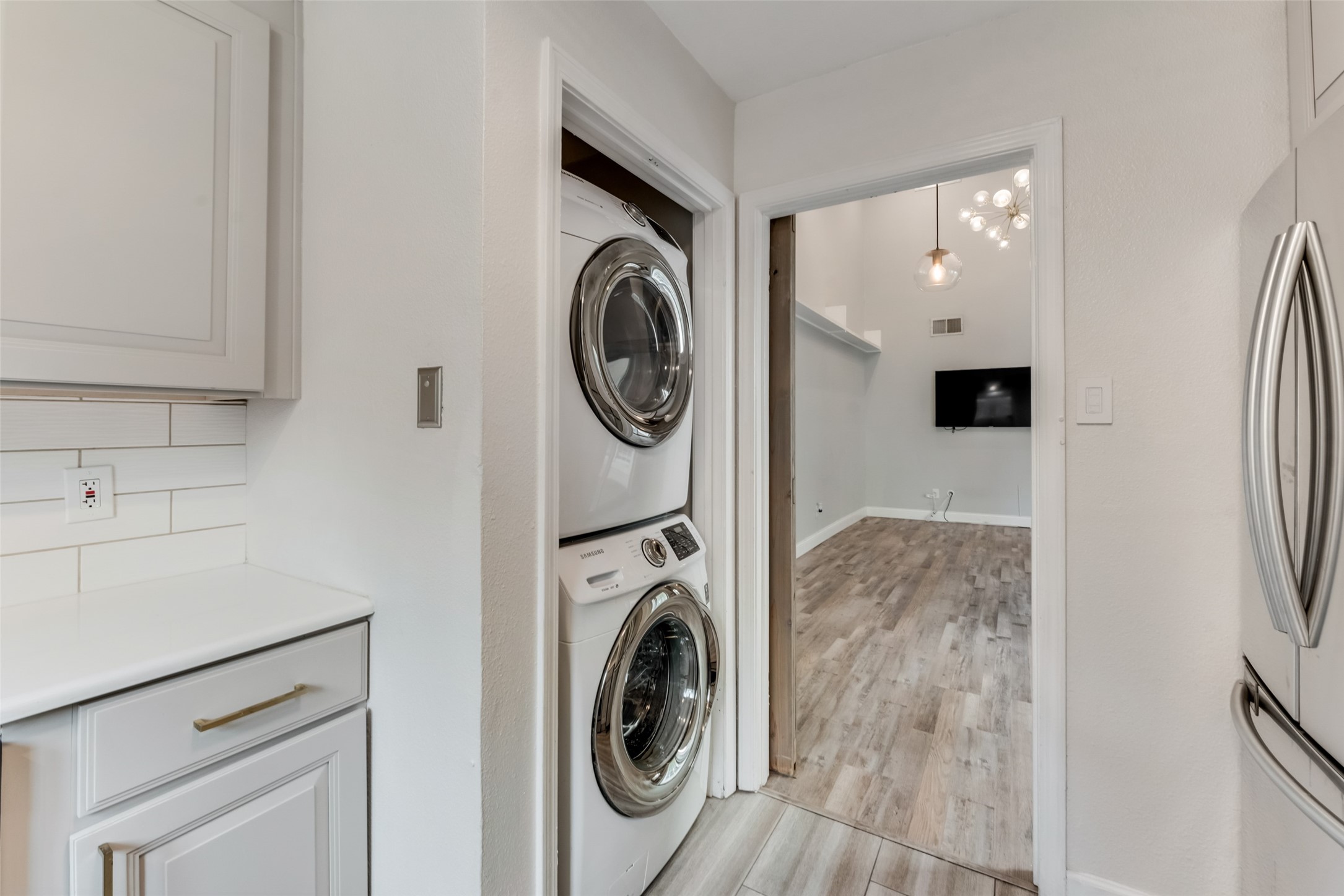 5565 Preston Oaks Road 110