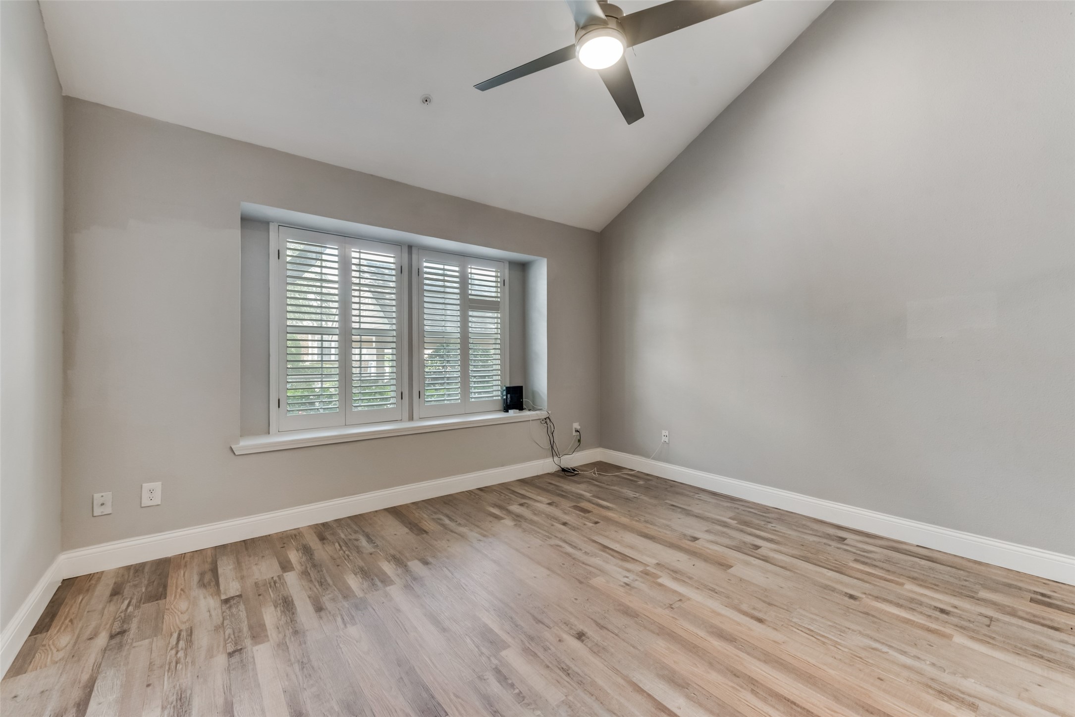 5565 Preston Oaks Road 110