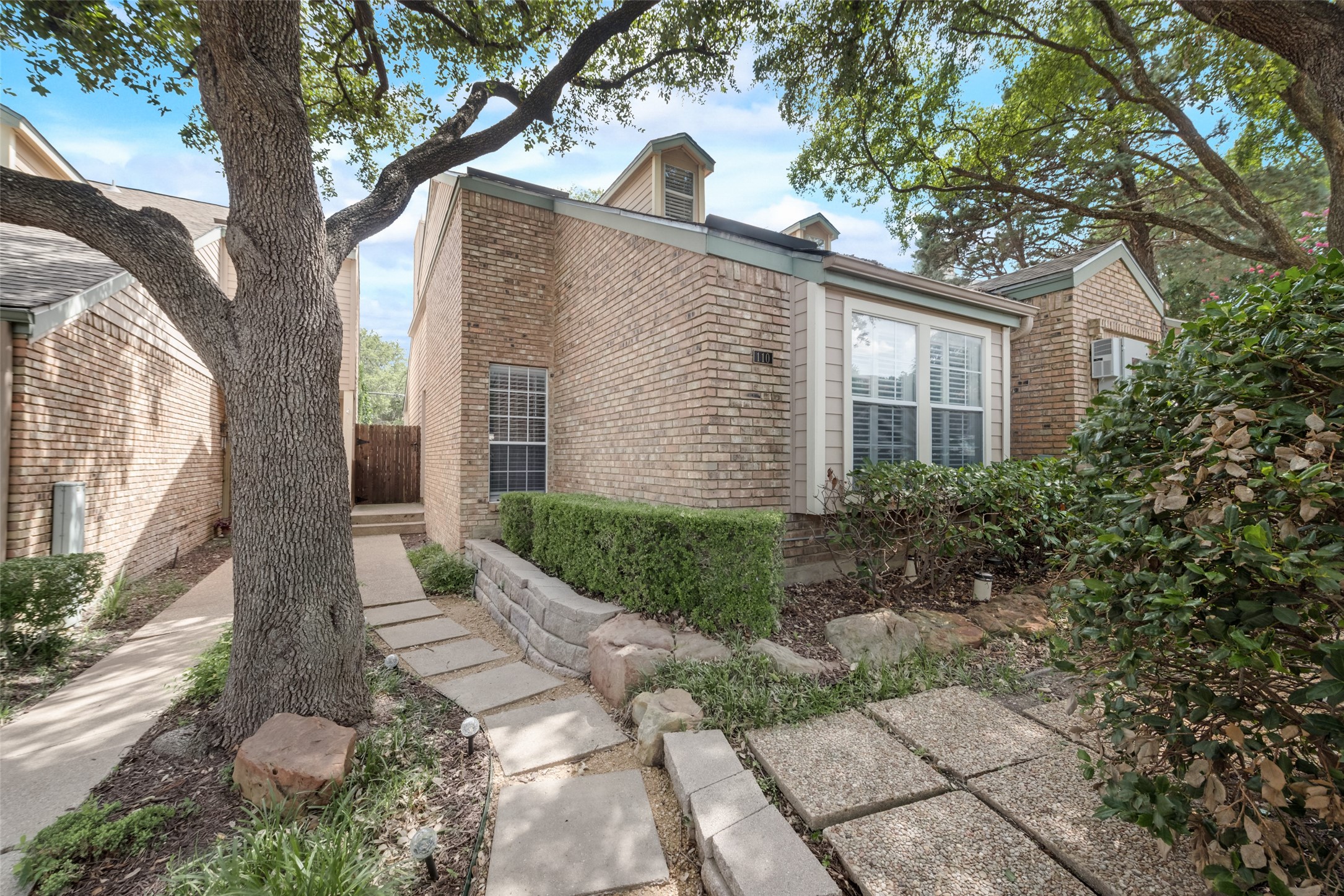 5565 Preston Oaks Road 110