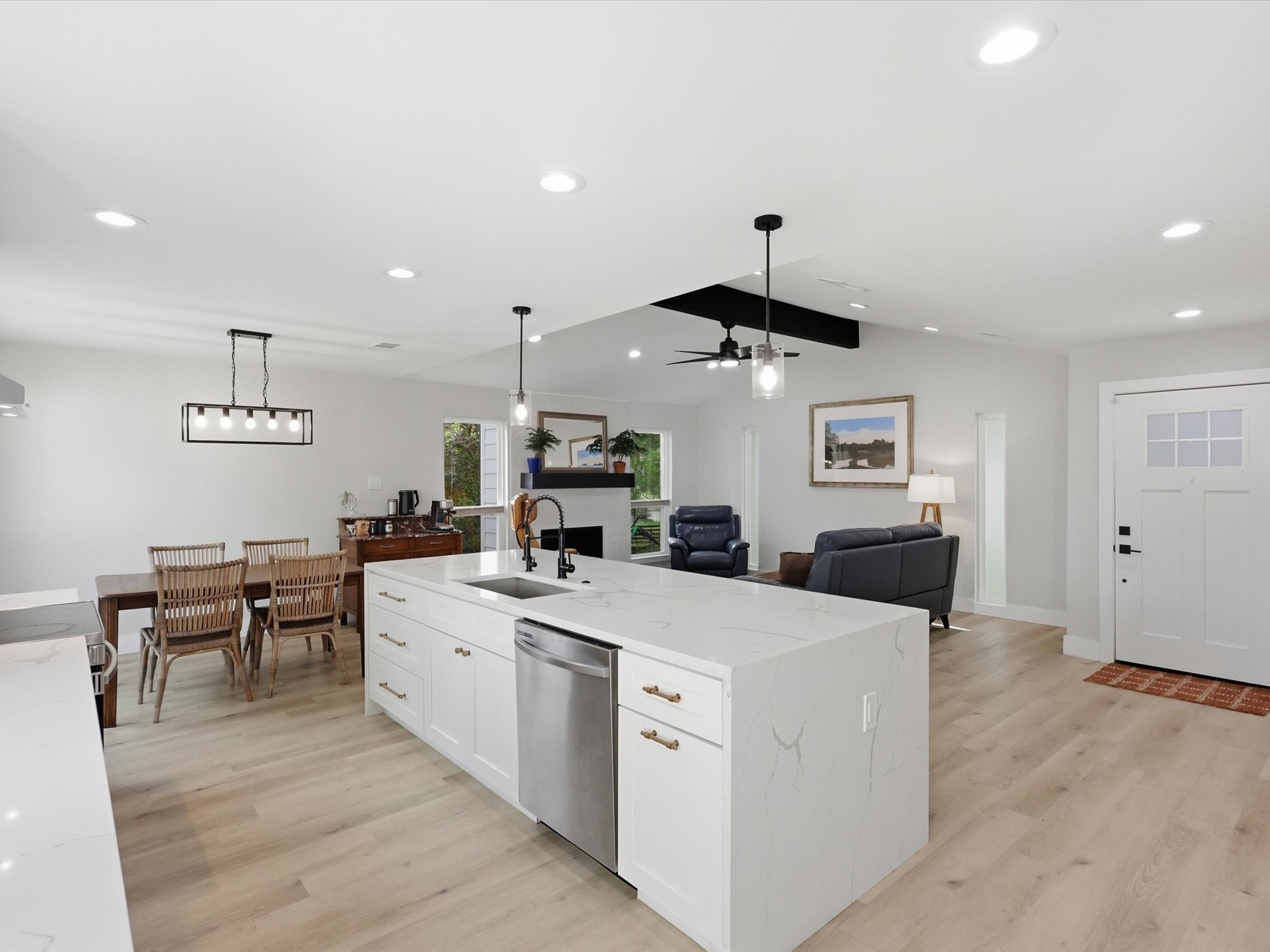 1317 Lark Lane
