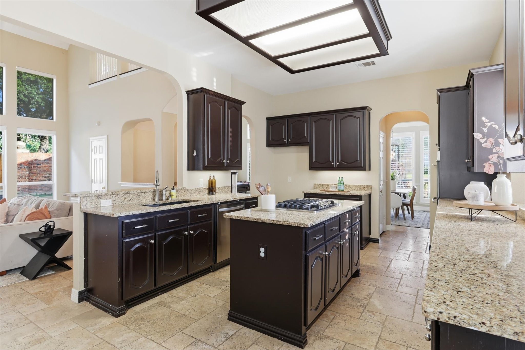 6401 Bermuda Dunes Drive