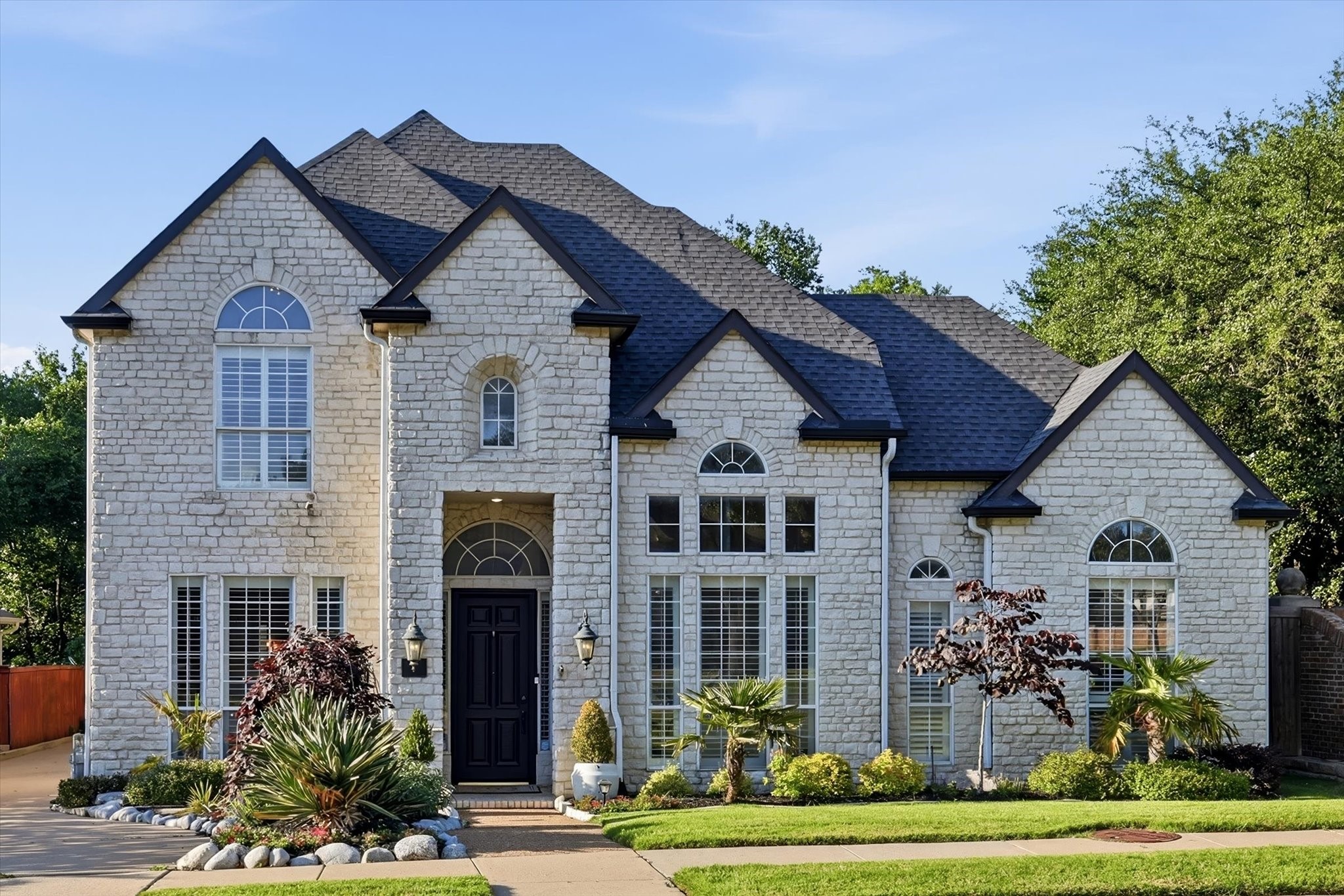 6401 Bermuda Dunes Drive