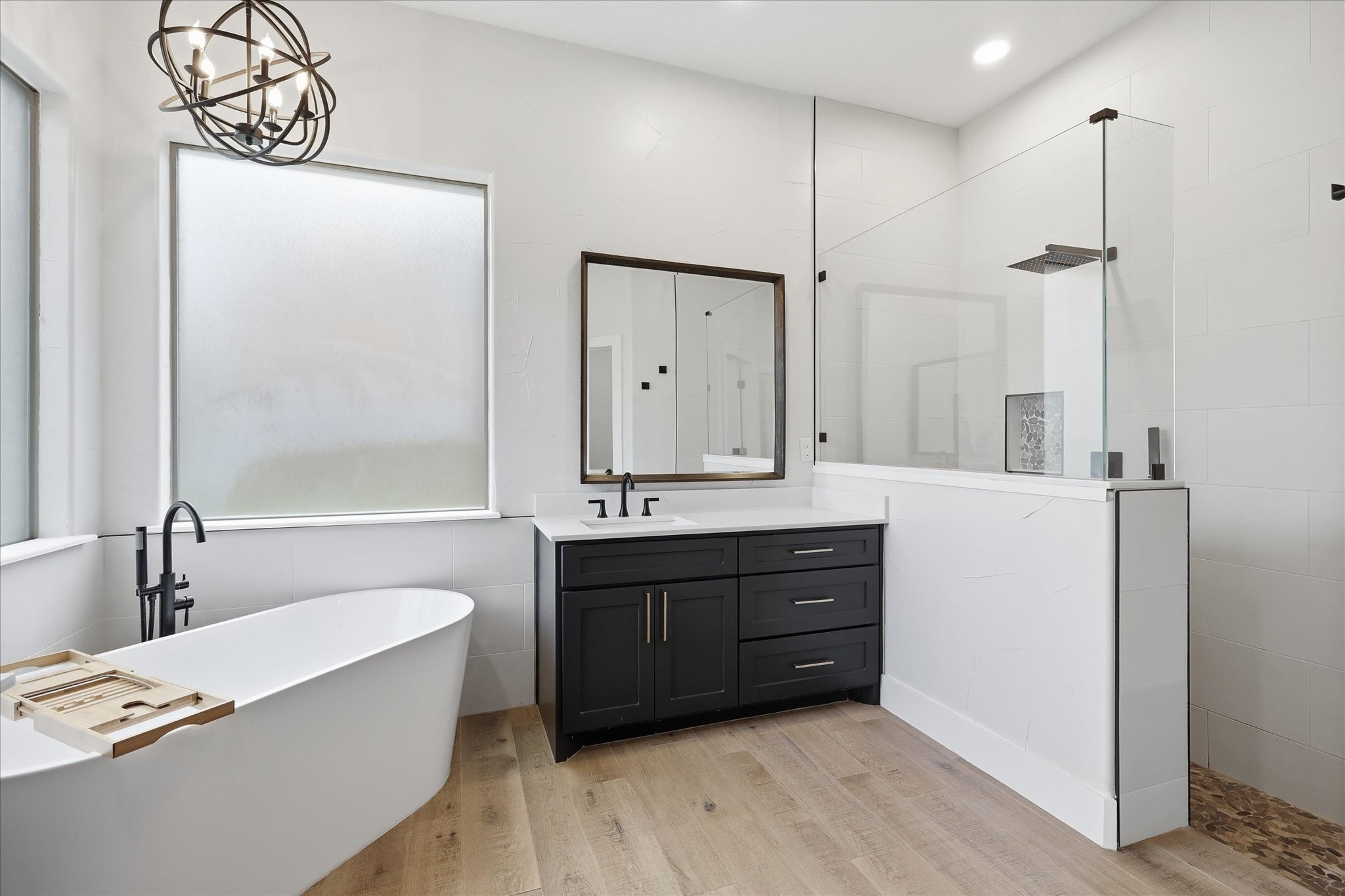 3408 Comanche Trail