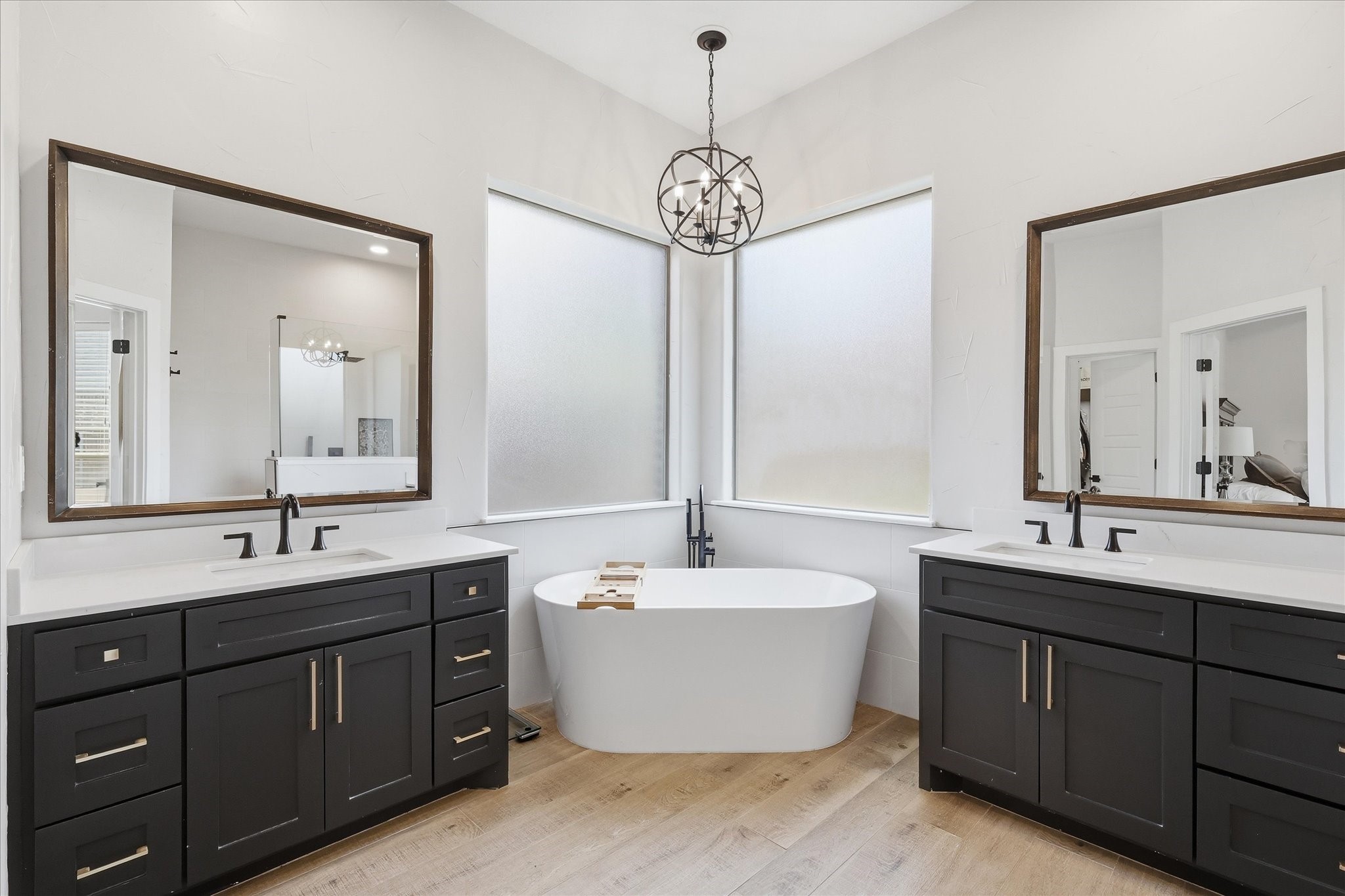 3408 Comanche Trail