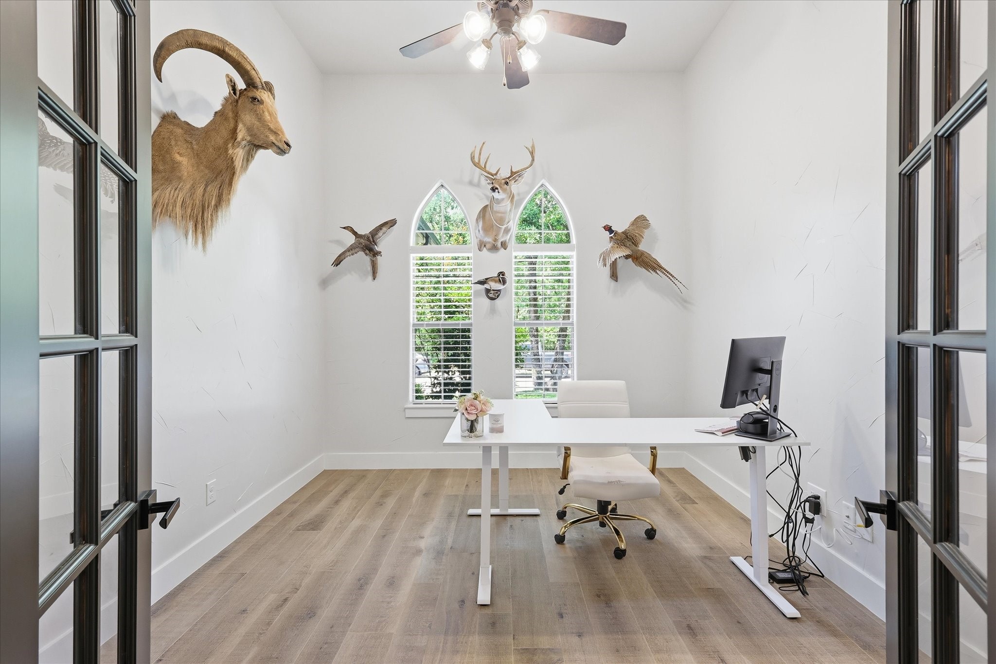 3408 Comanche Trail