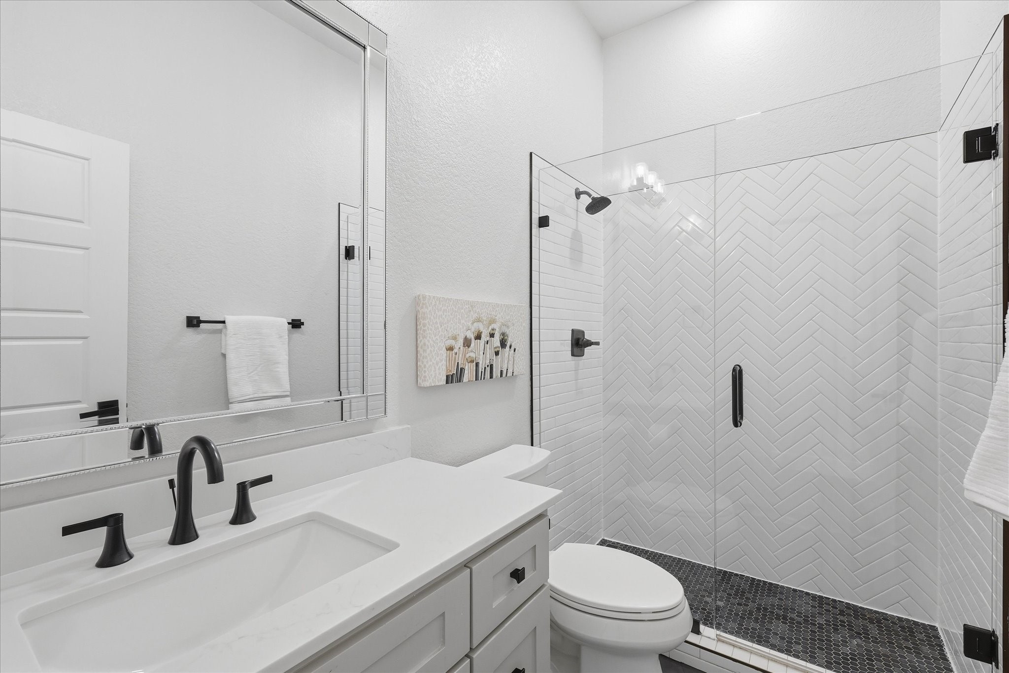 3408 Comanche Trail