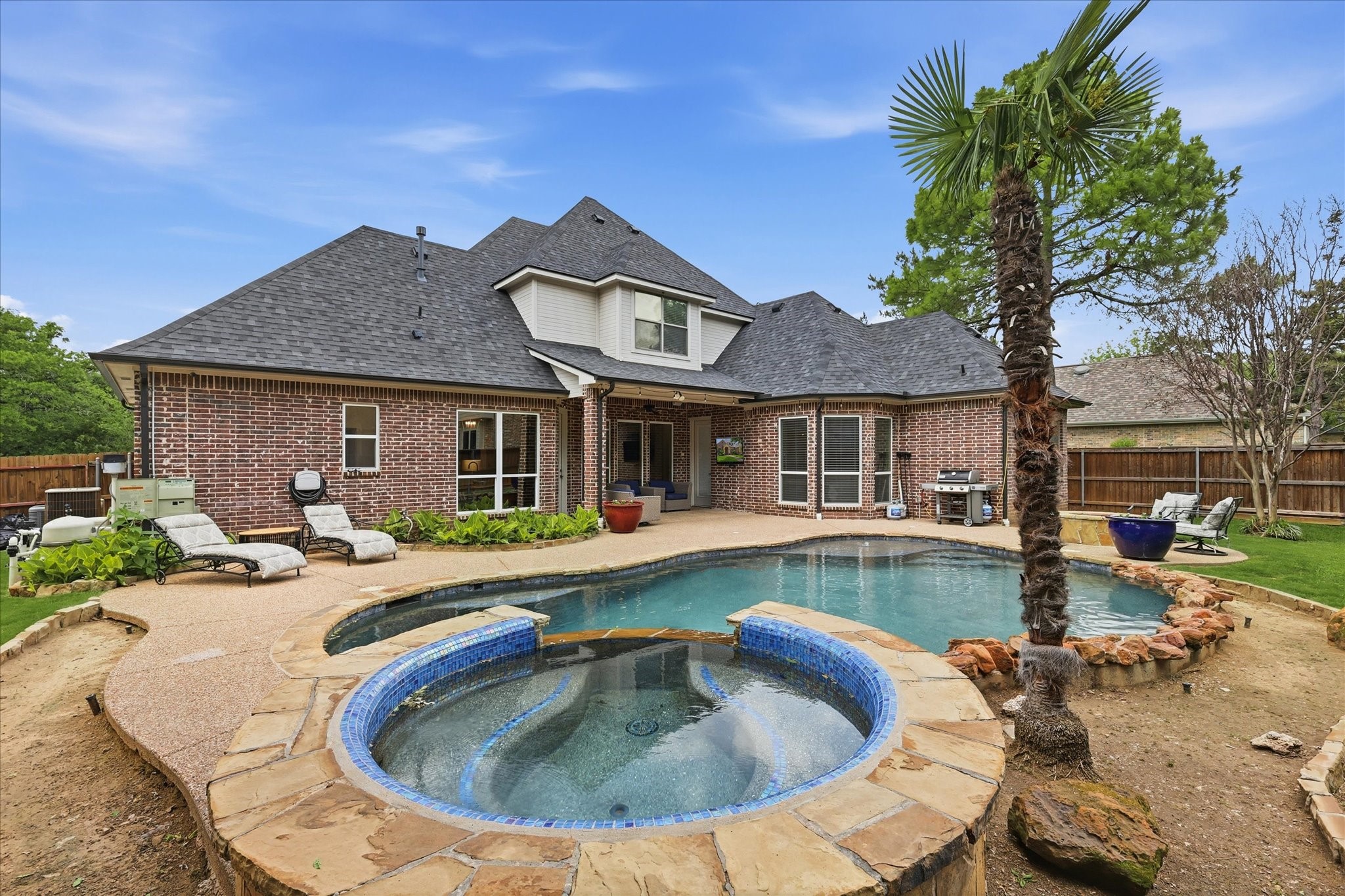 3408 Comanche Trail