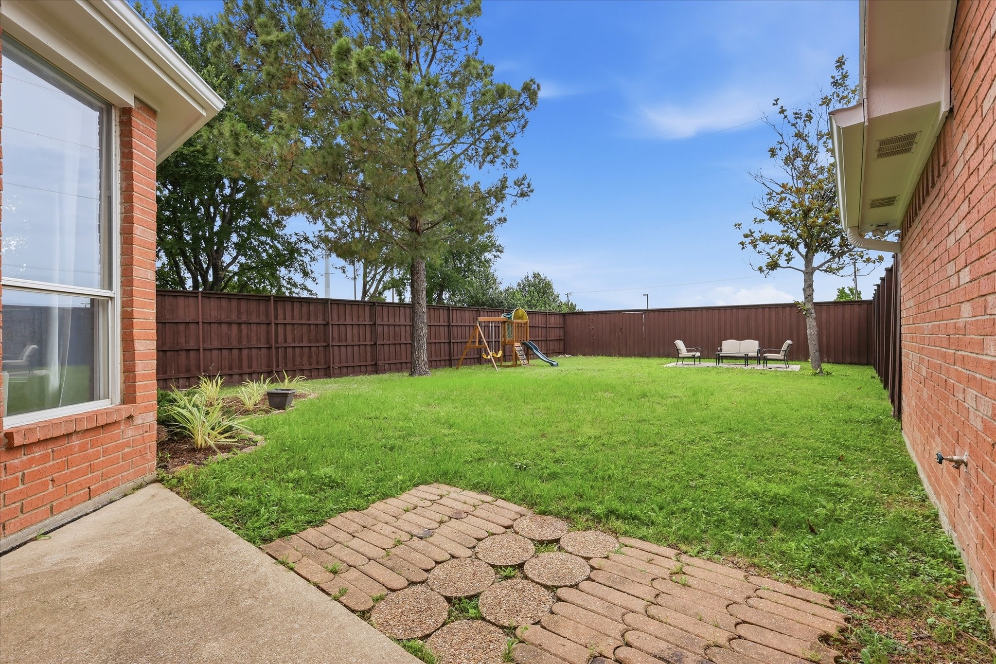5401 Palace Drive