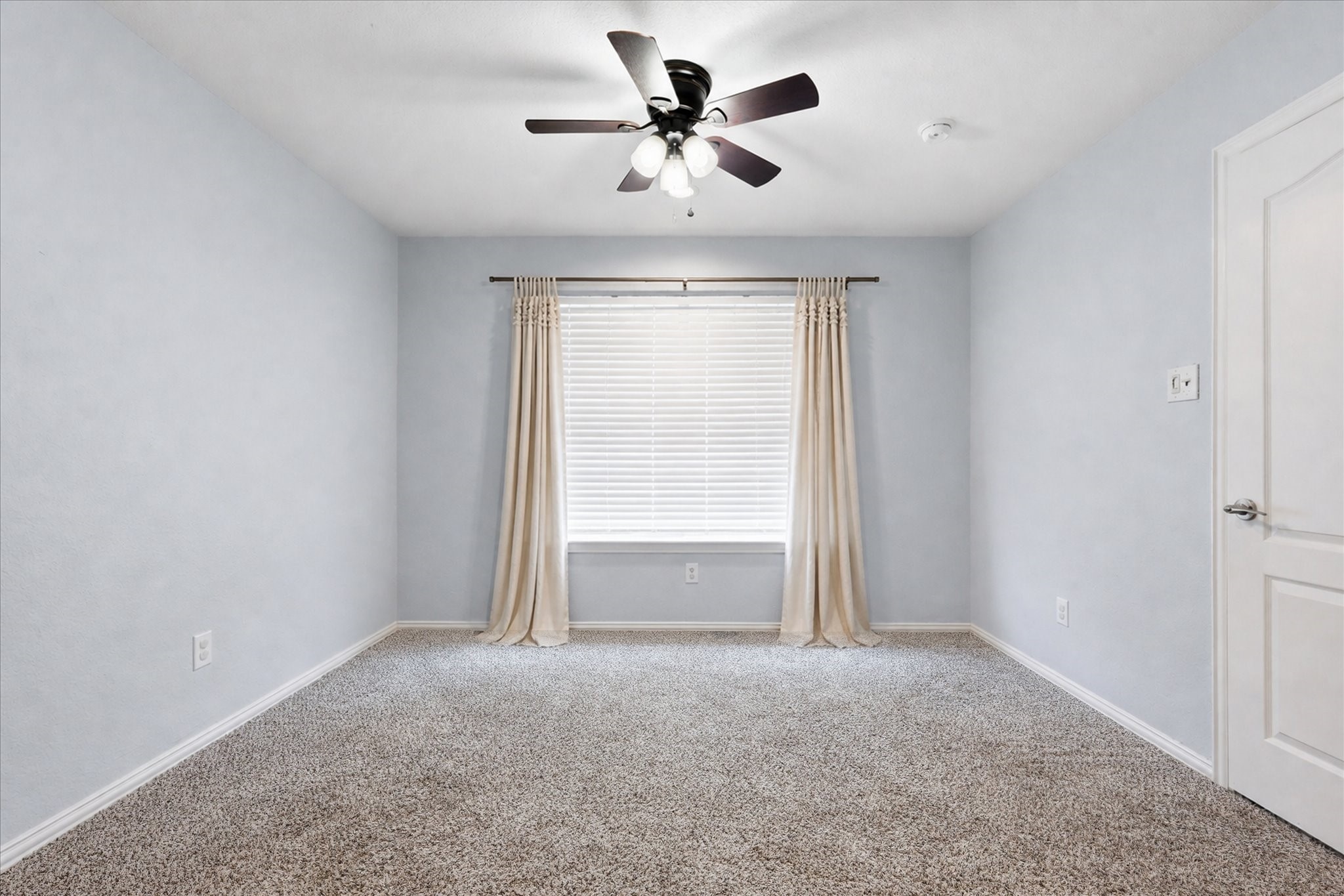 5401 Palace Drive