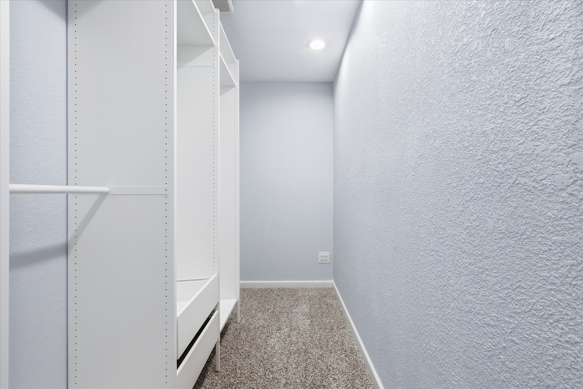 5401 Palace Drive
