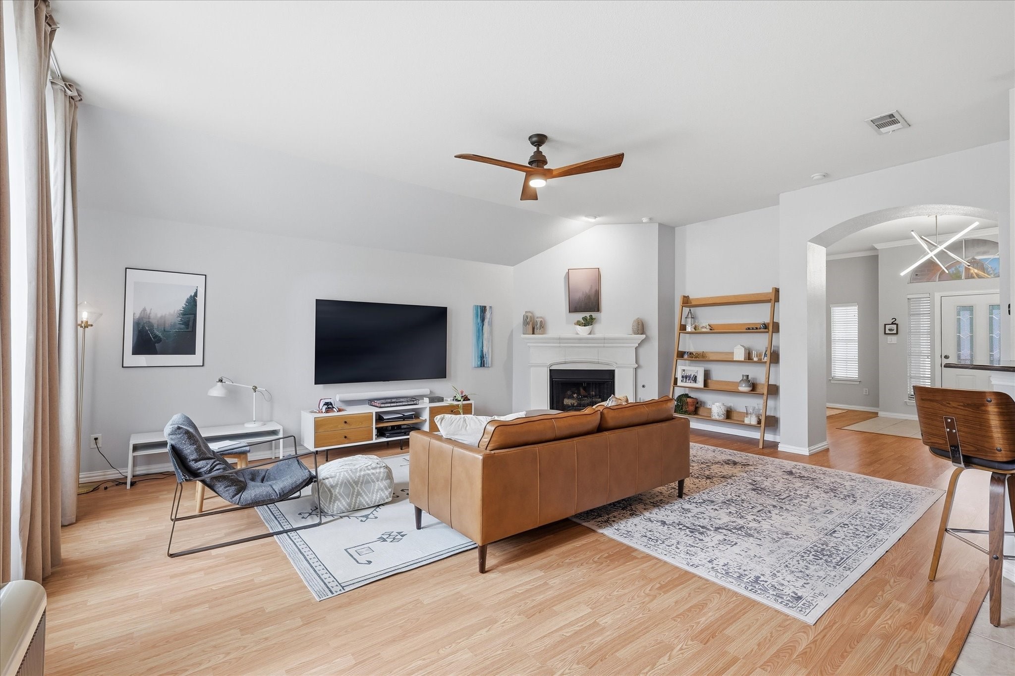 520 E Sandra Lane