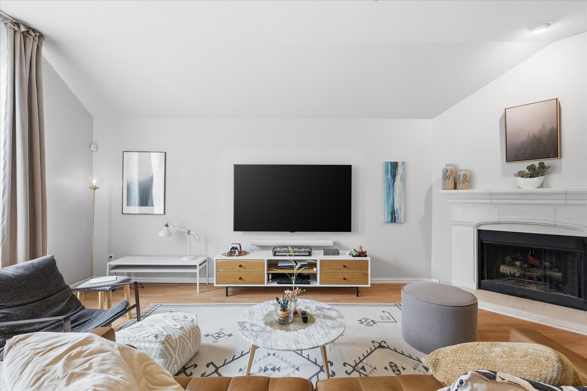 520 E Sandra Lane