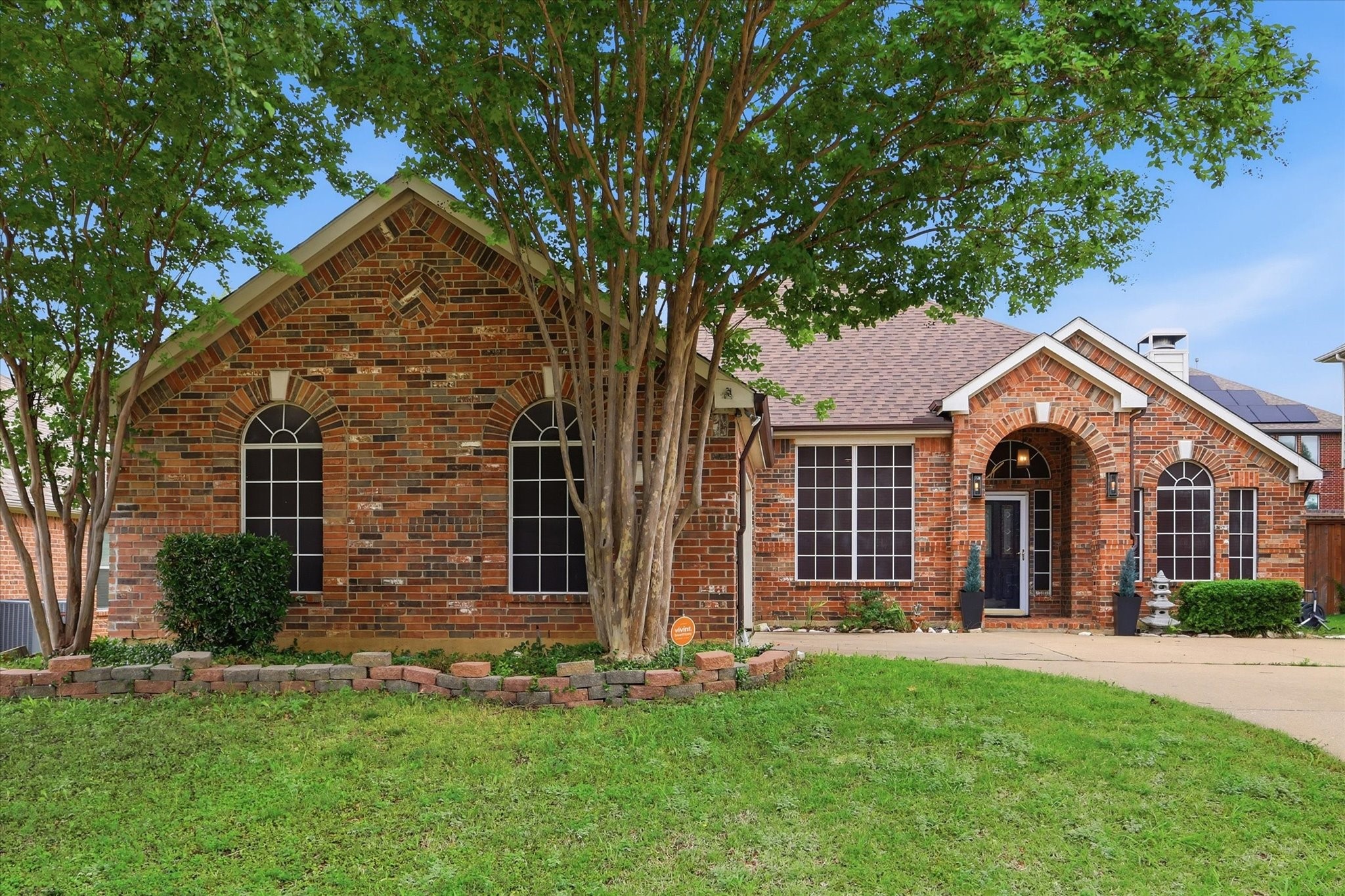 520 E Sandra Lane