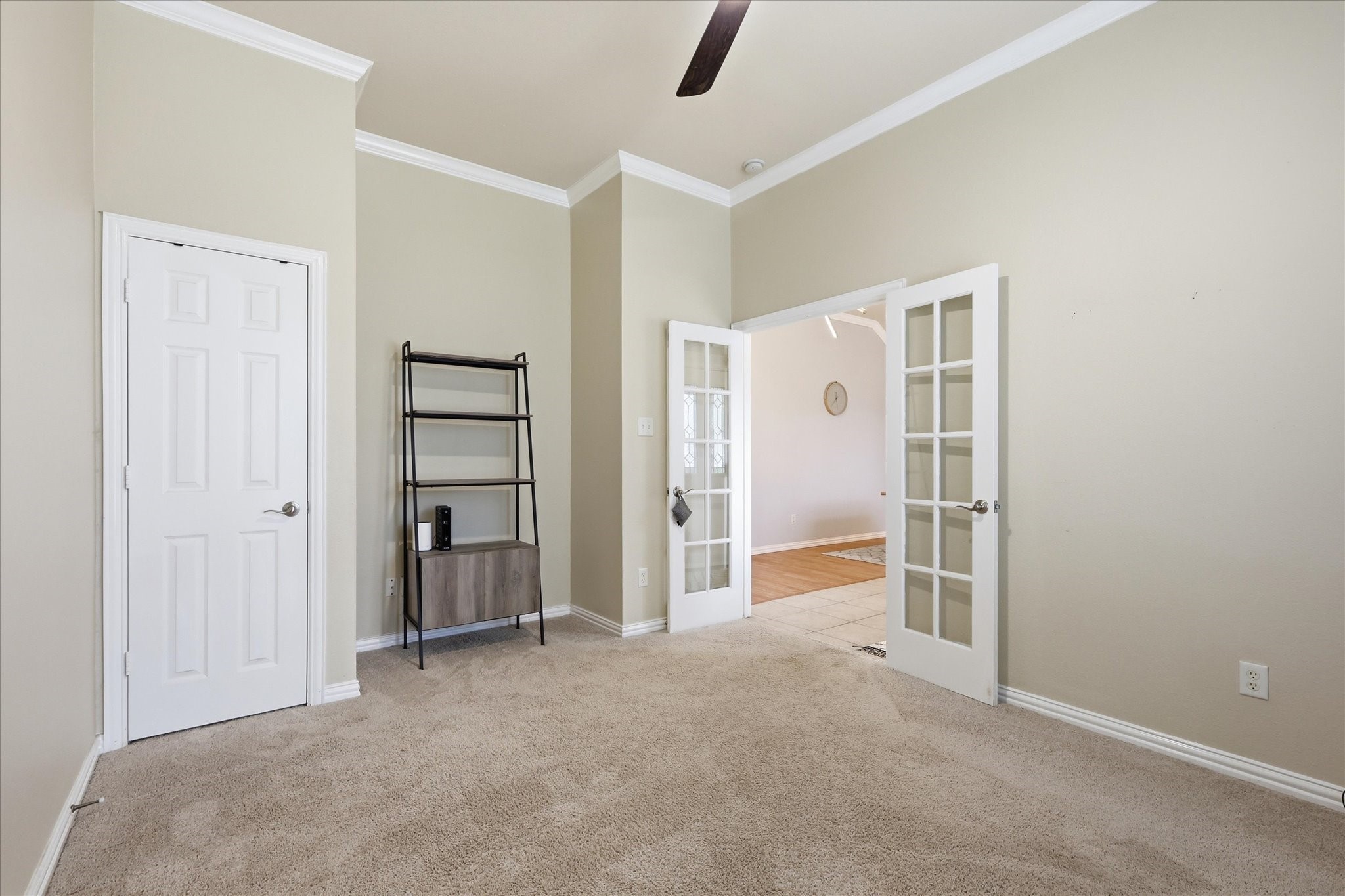 520 E Sandra Lane