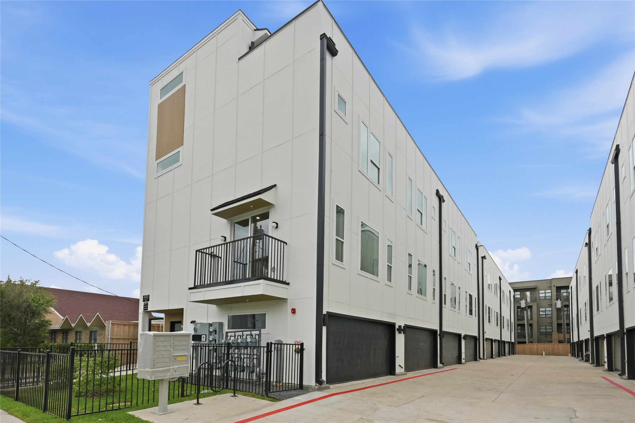 4315 San Jacinto Street 101