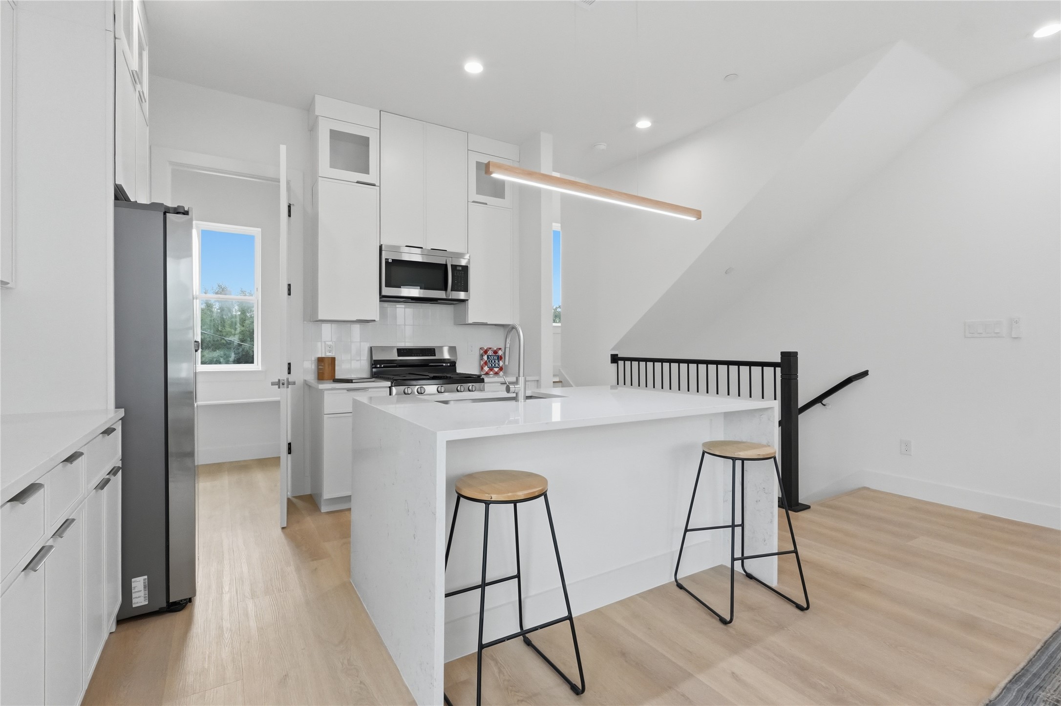 4315 San Jacinto Street 101