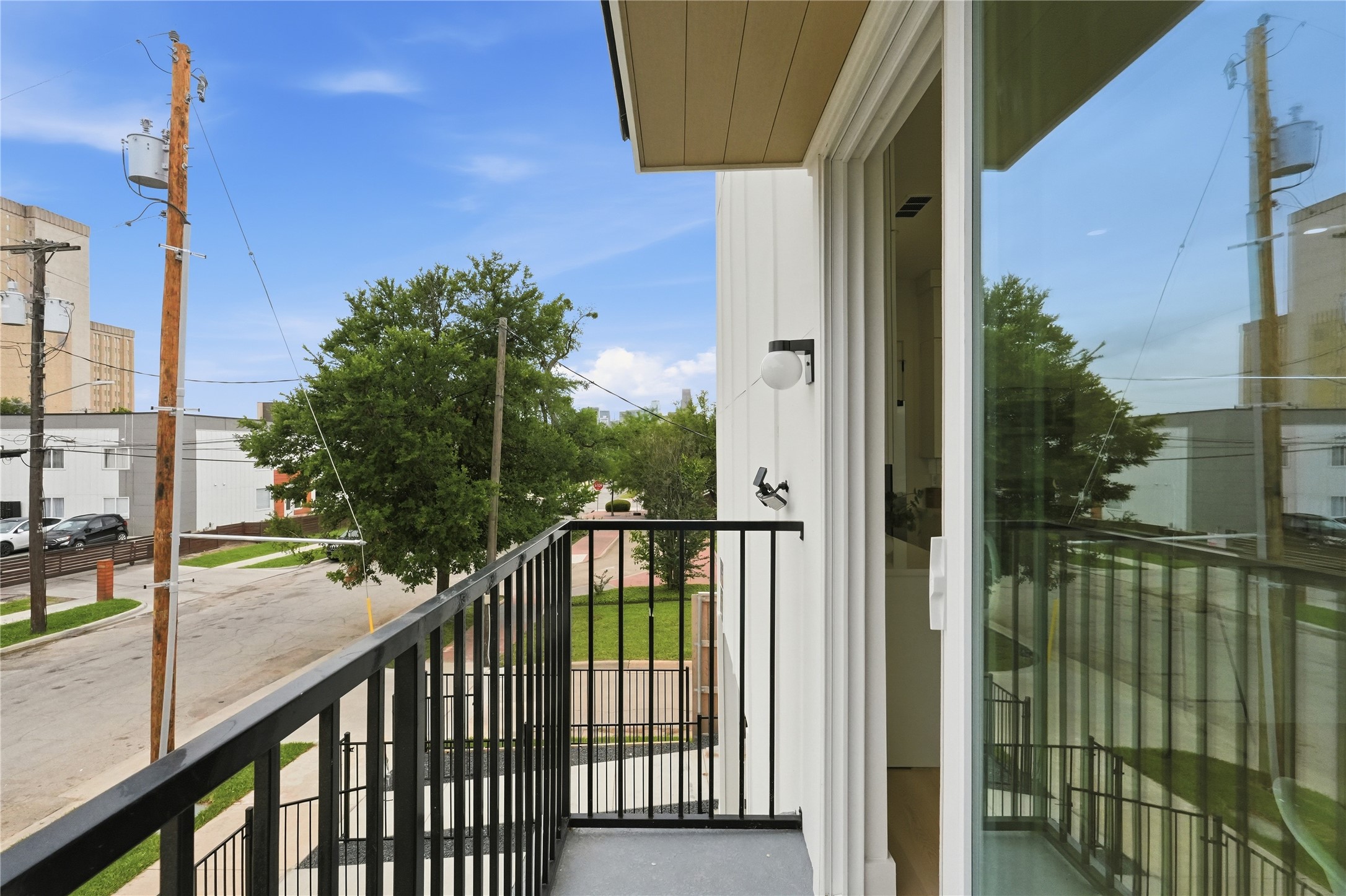 4315 San Jacinto Street 101