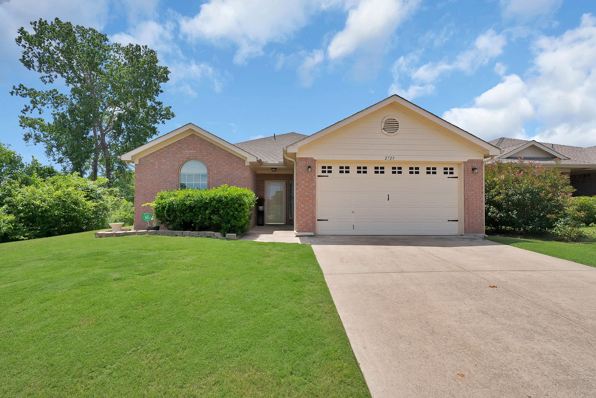 2725 Ensenada Lane