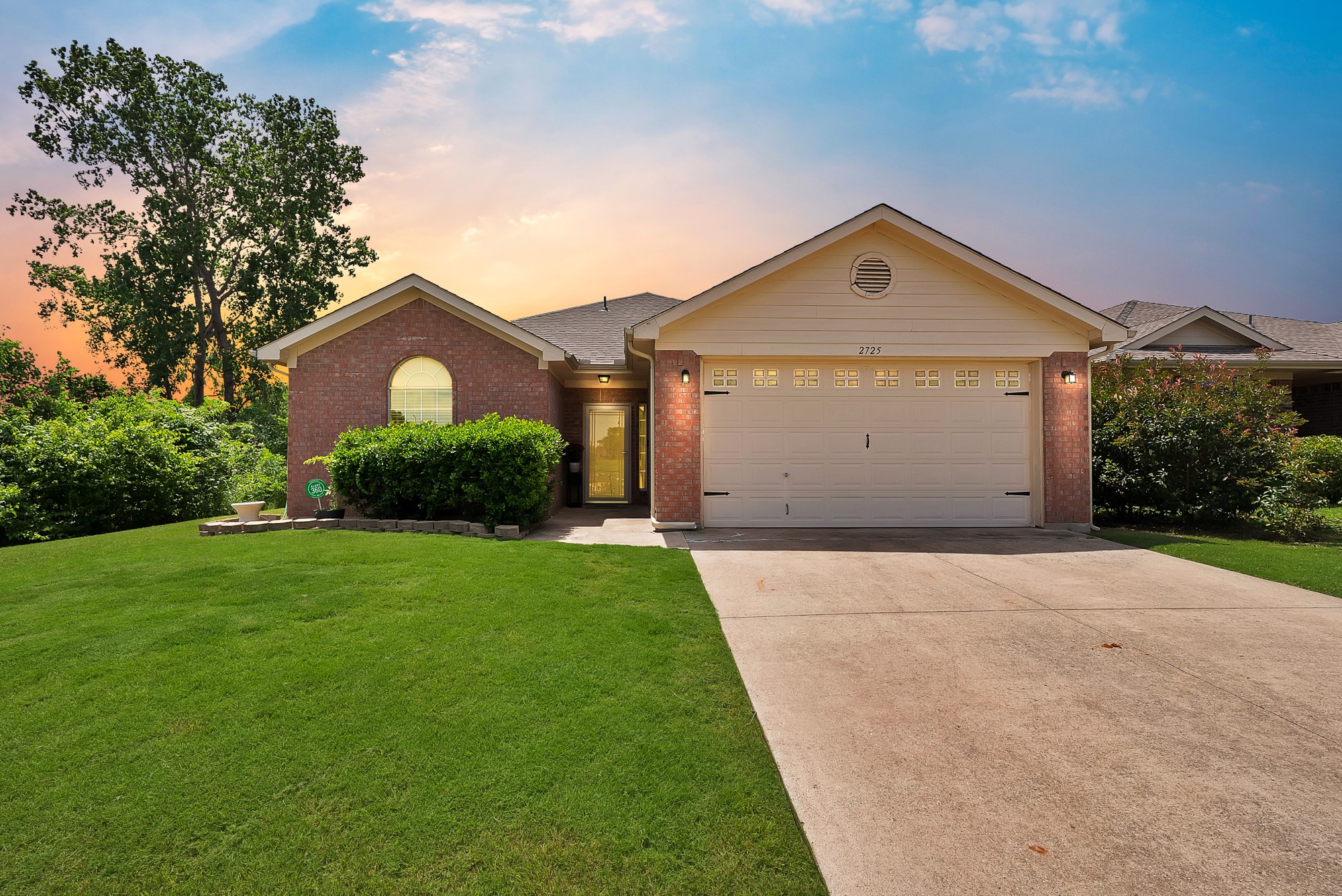2725 Ensenada Lane