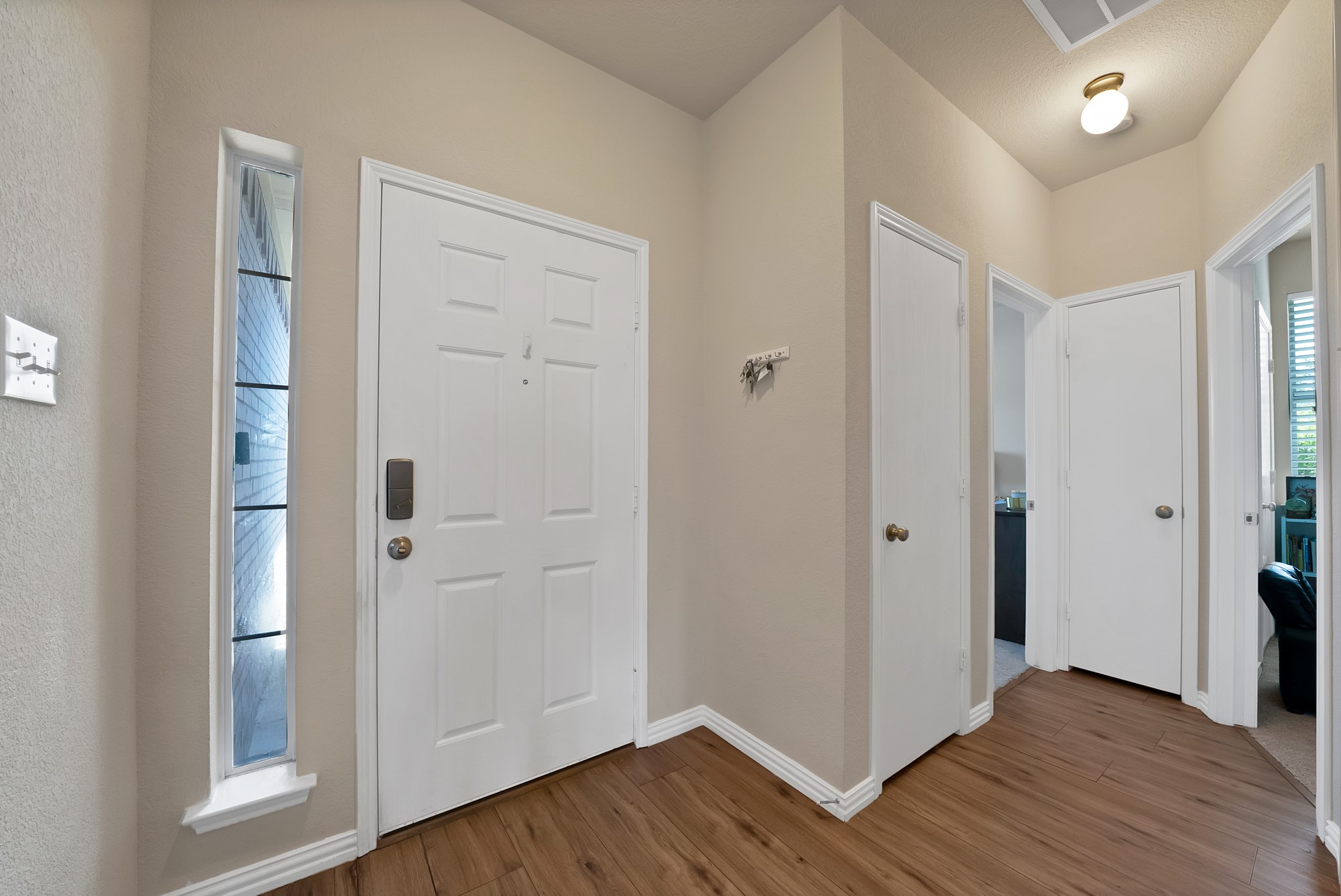 2725 Ensenada Lane