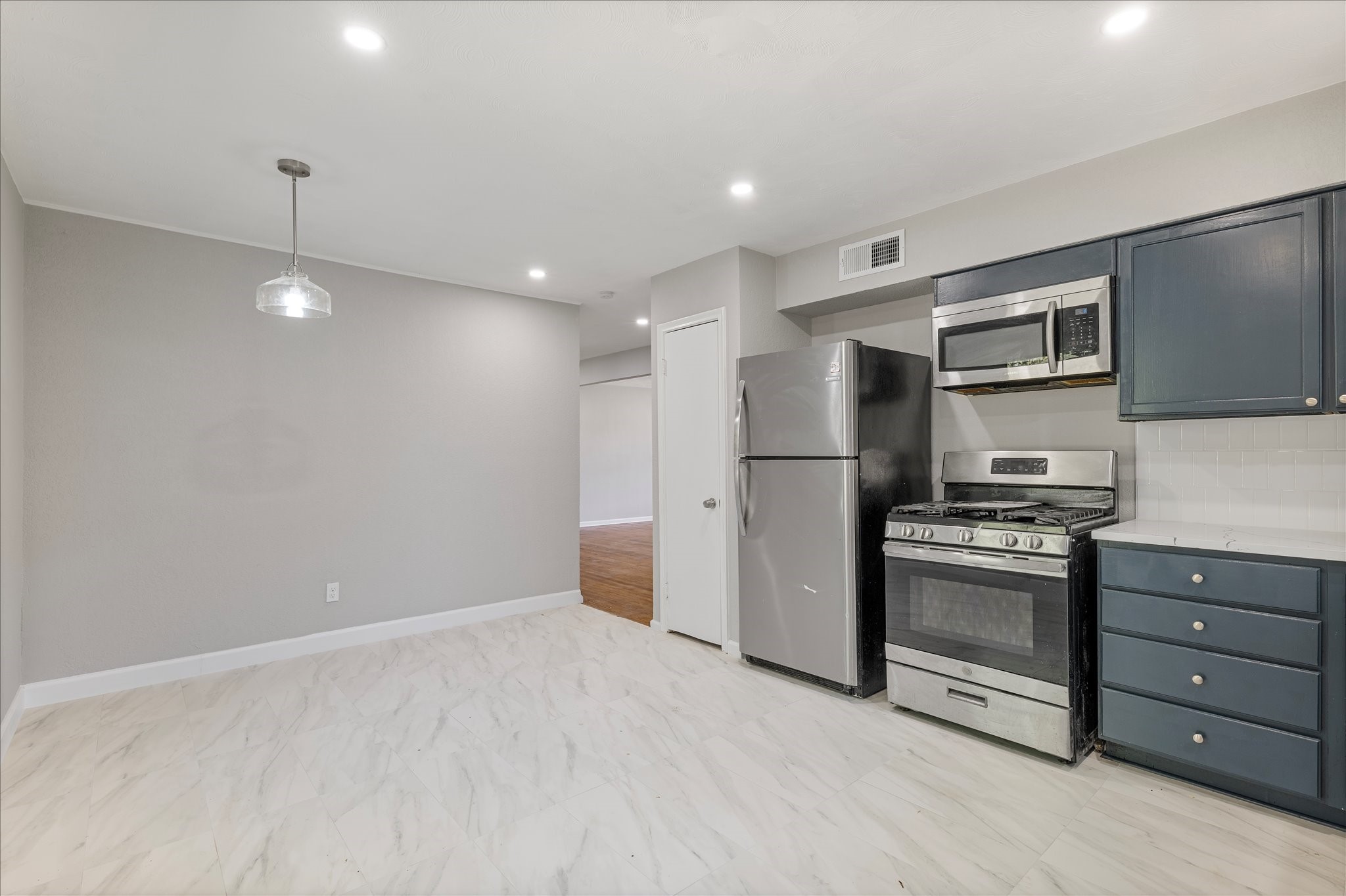 2243 Larry Drive