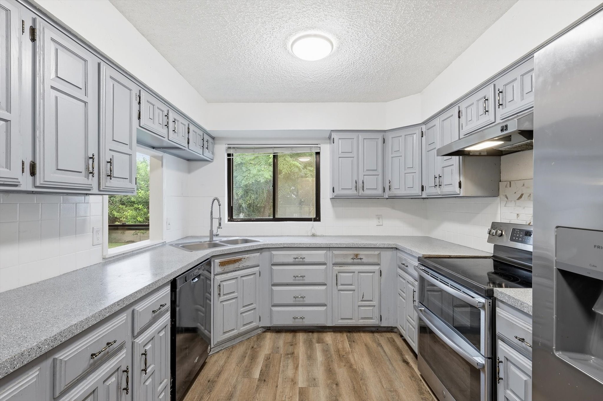 3914 Willowood Lane