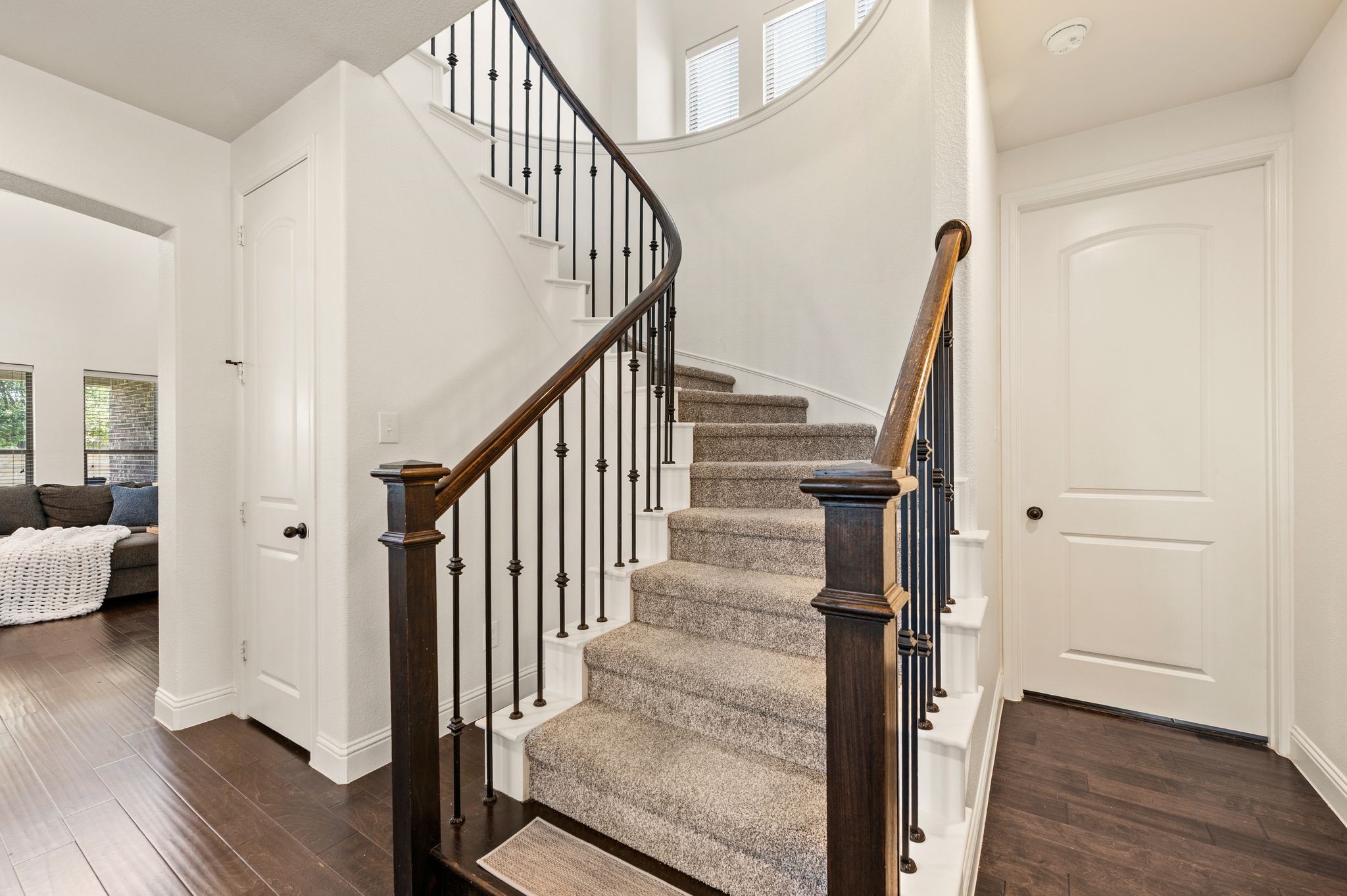 216 Village Creek Drive