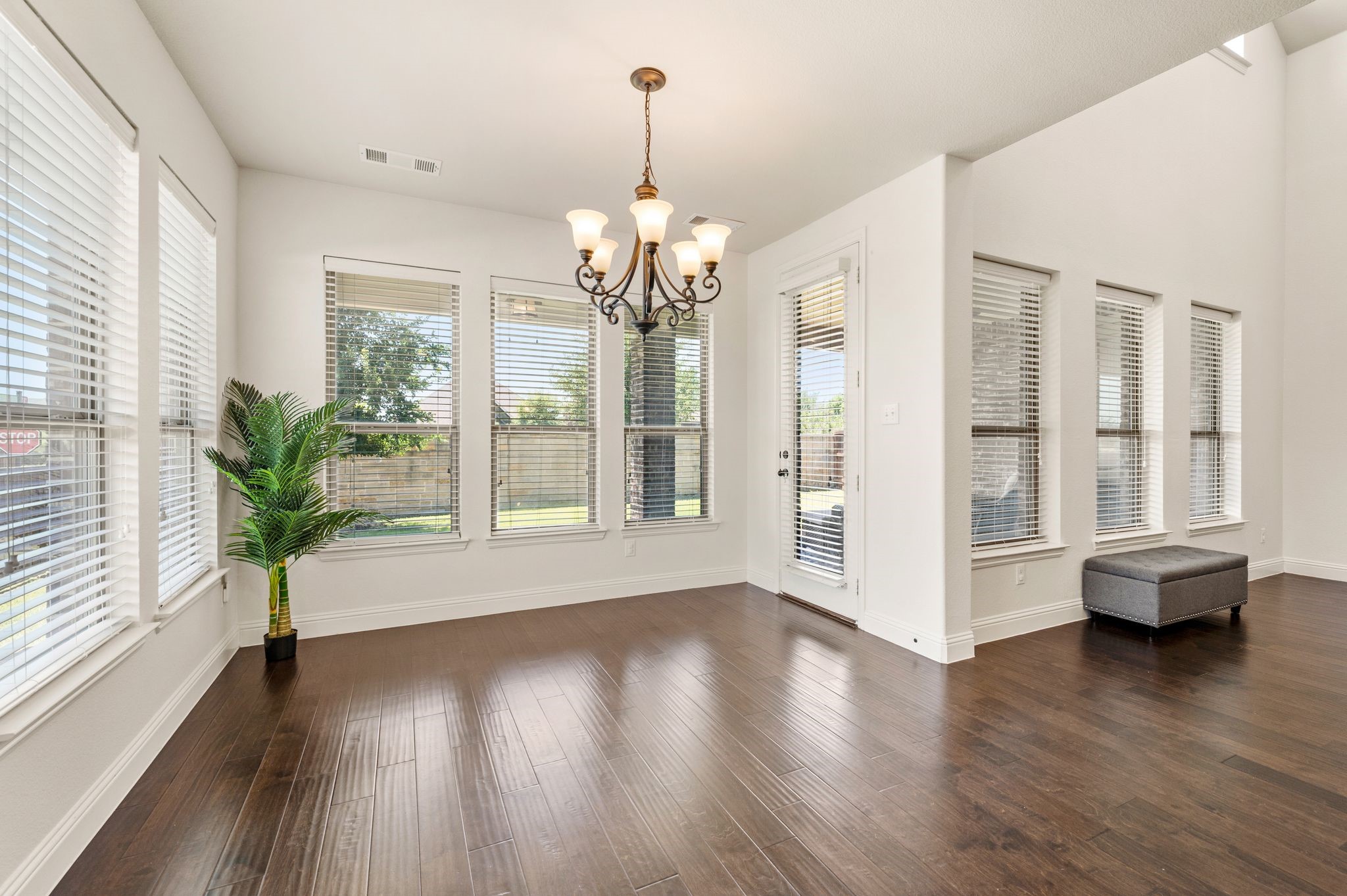 216 Village Creek Drive